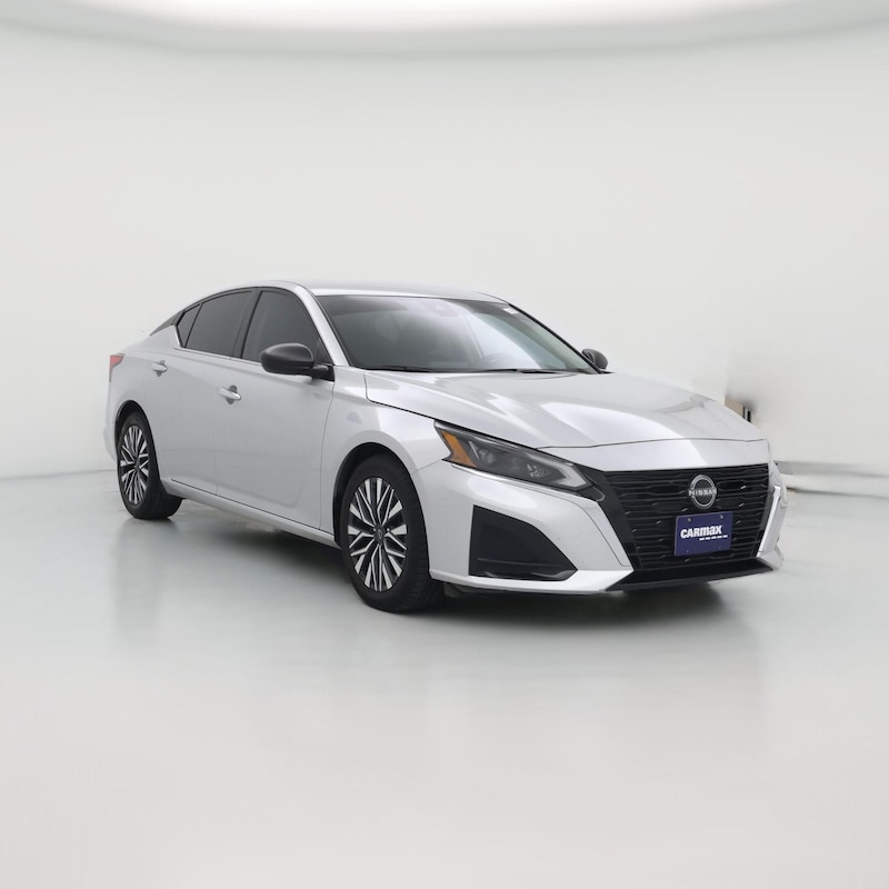 2024 Nissan Altima SV