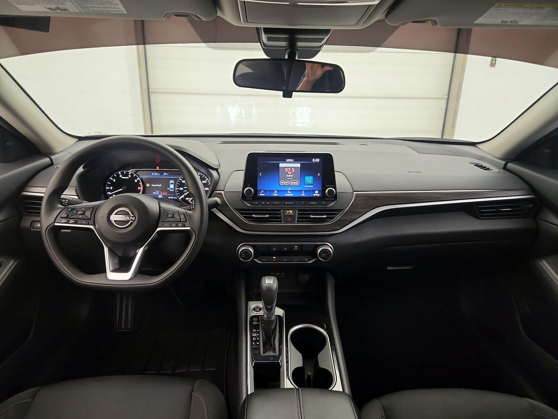 Thumbnail: 2024 Nissan Altima - 9