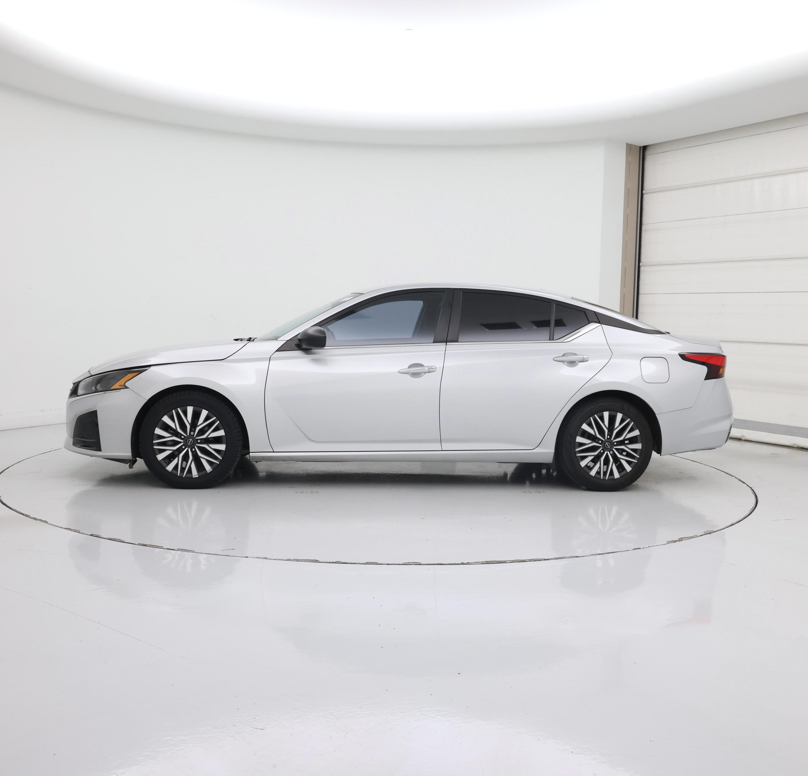 Thumbnail: 2024 Nissan Altima - 3