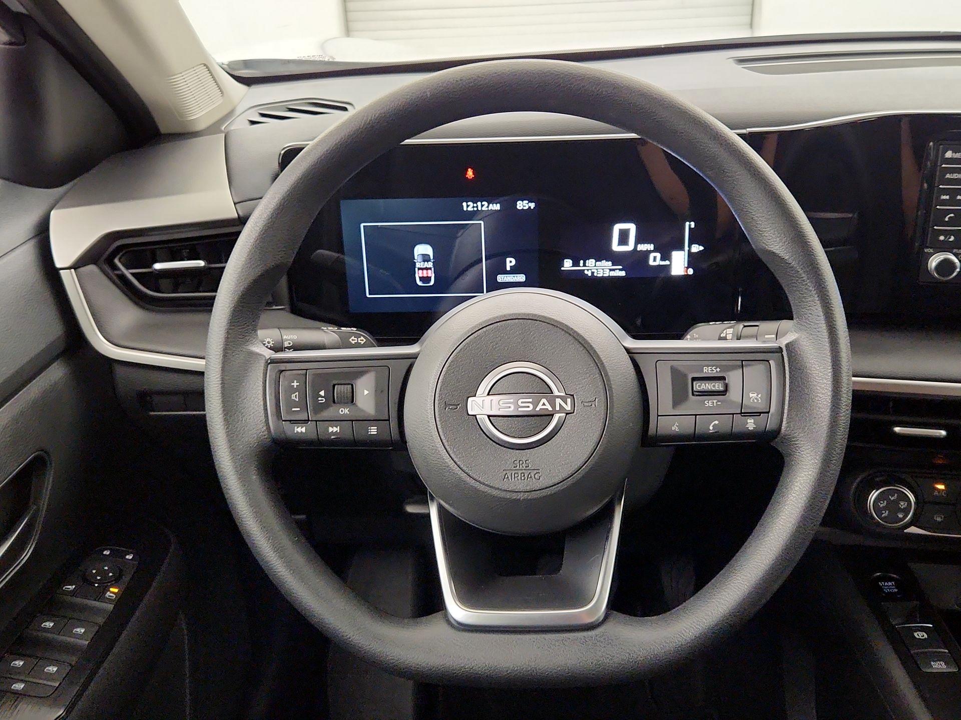 Thumbnail: 2025 Nissan Kicks - 10