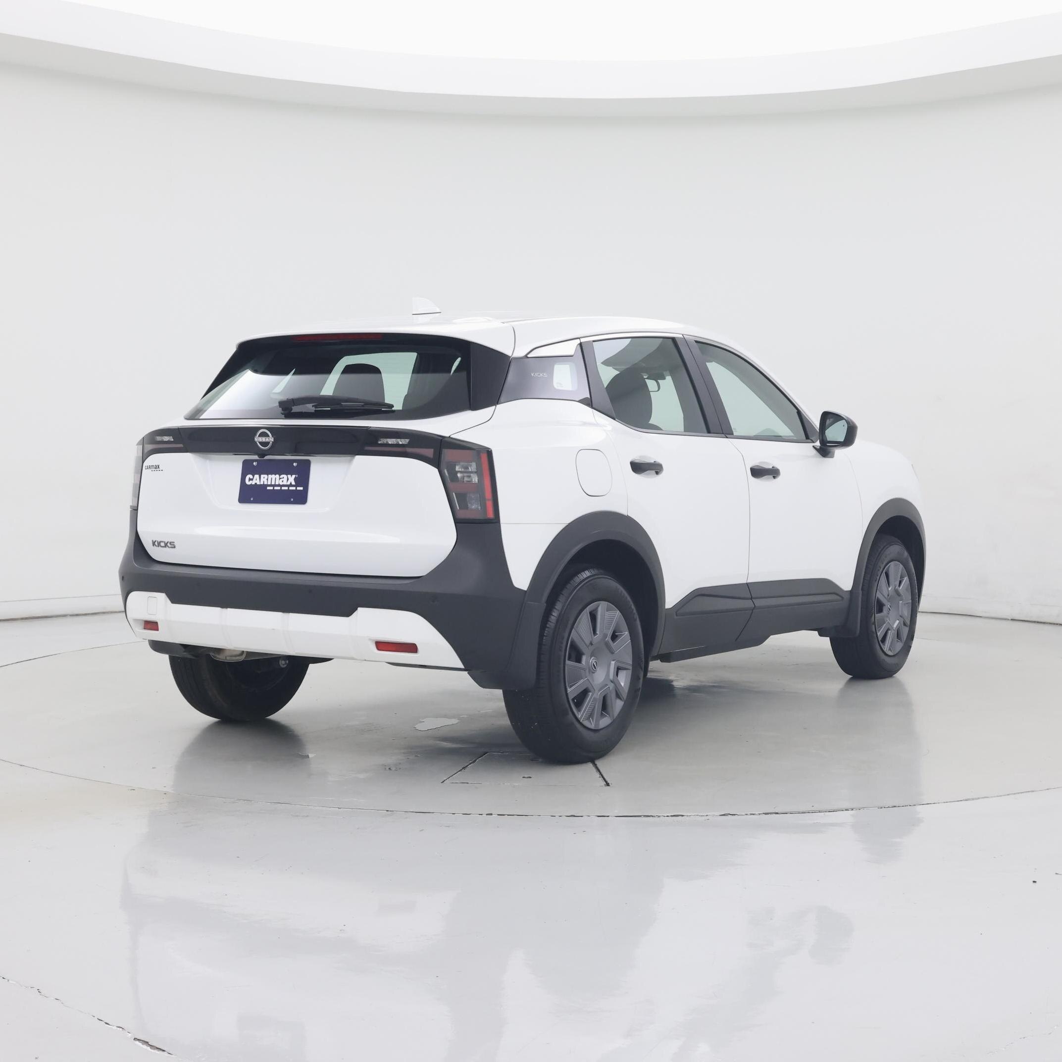Thumbnail: 2025 Nissan Kicks - 8