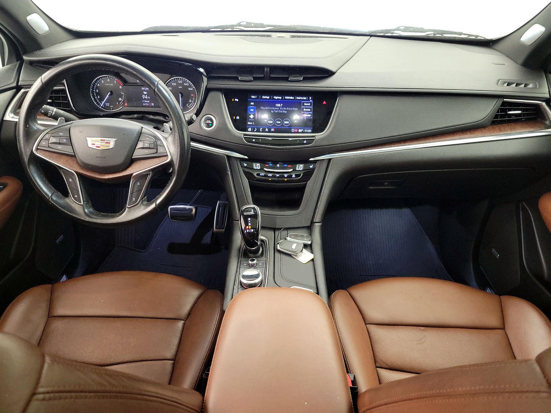 Thumbnail: 2022 Cadillac XT5 - 9
