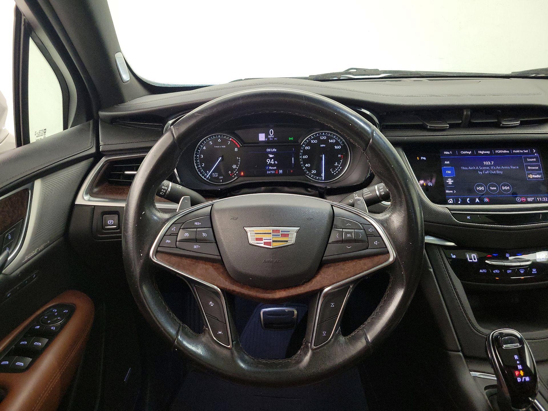 Thumbnail: 2022 Cadillac XT5 - 10