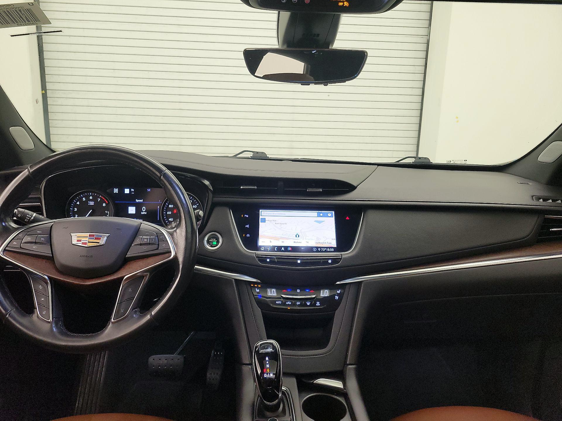 Thumbnail: 2021 Cadillac XT5 - 9