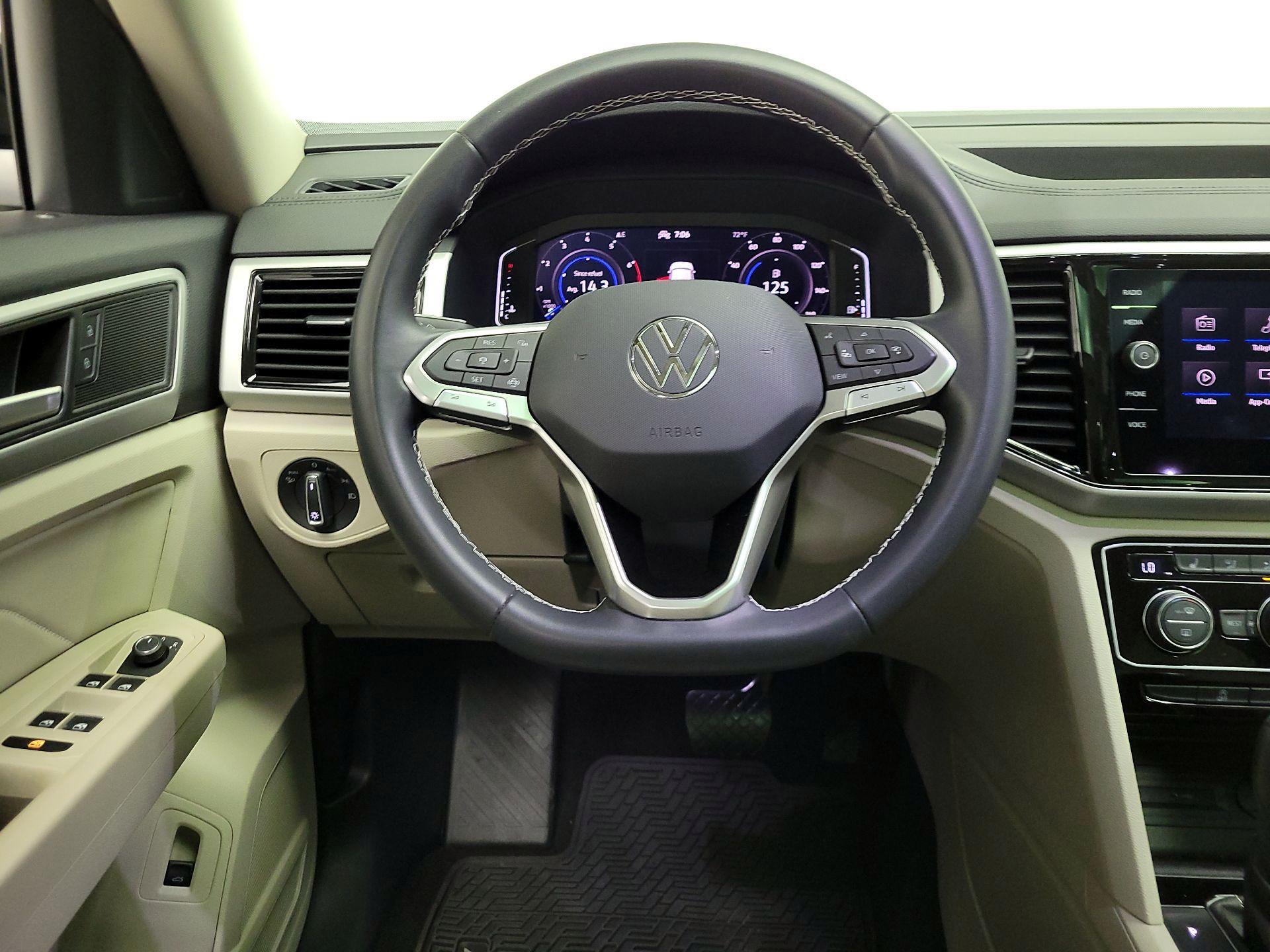 Thumbnail: 2023 Volkswagen Atlas - 10