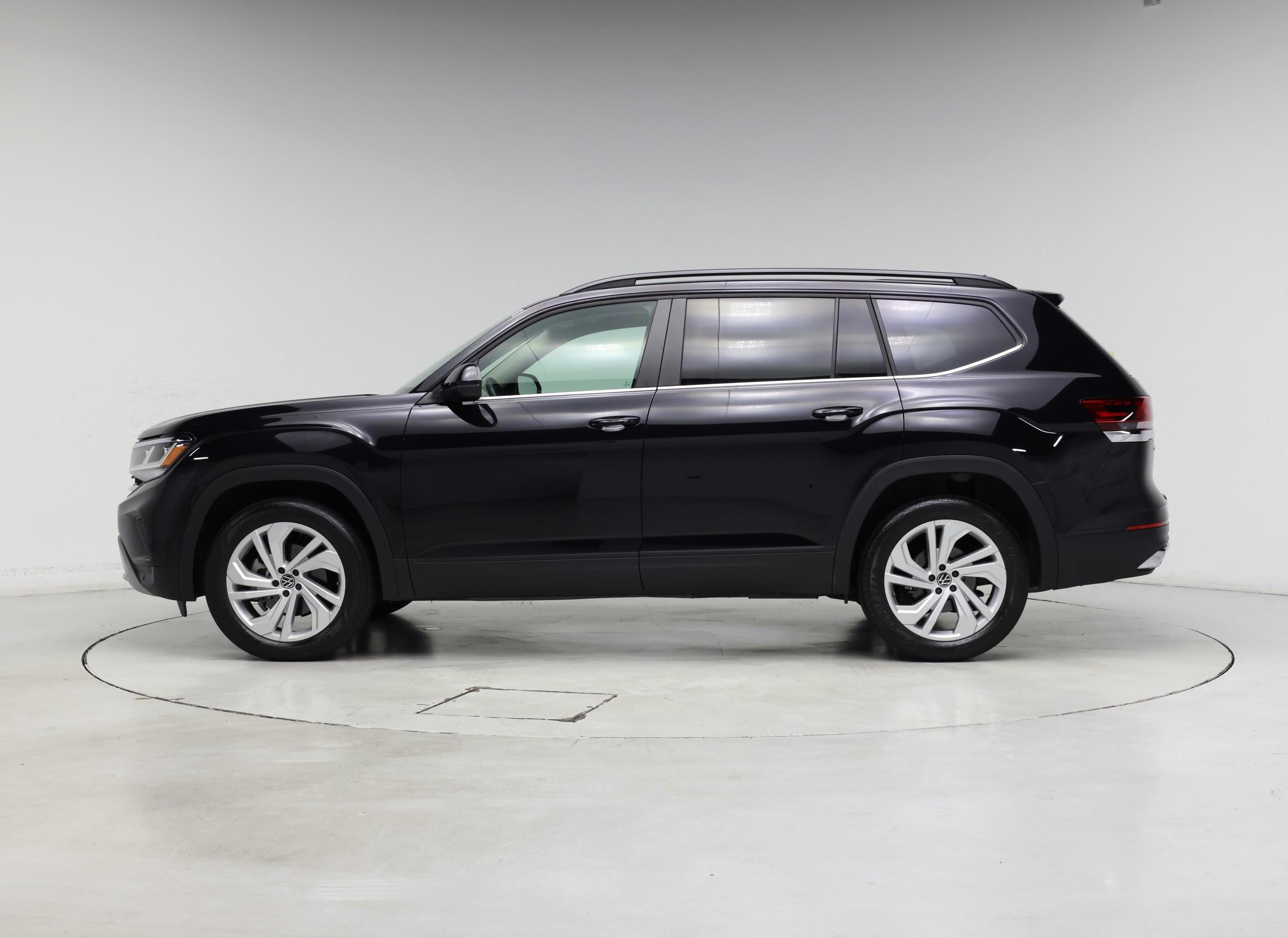Thumbnail: 2023 Volkswagen Atlas - 3