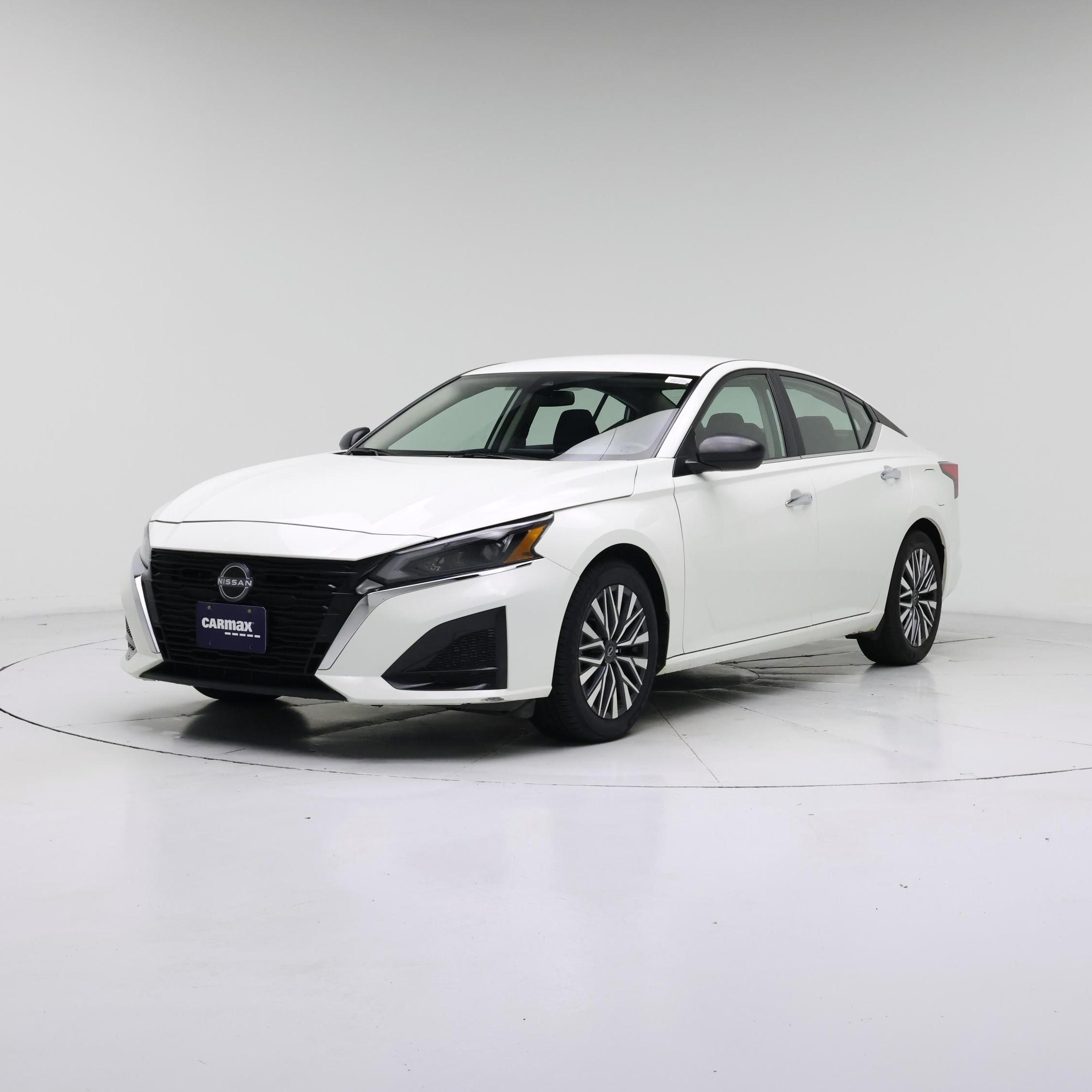 Thumbnail: 2025 Nissan Altima - 4