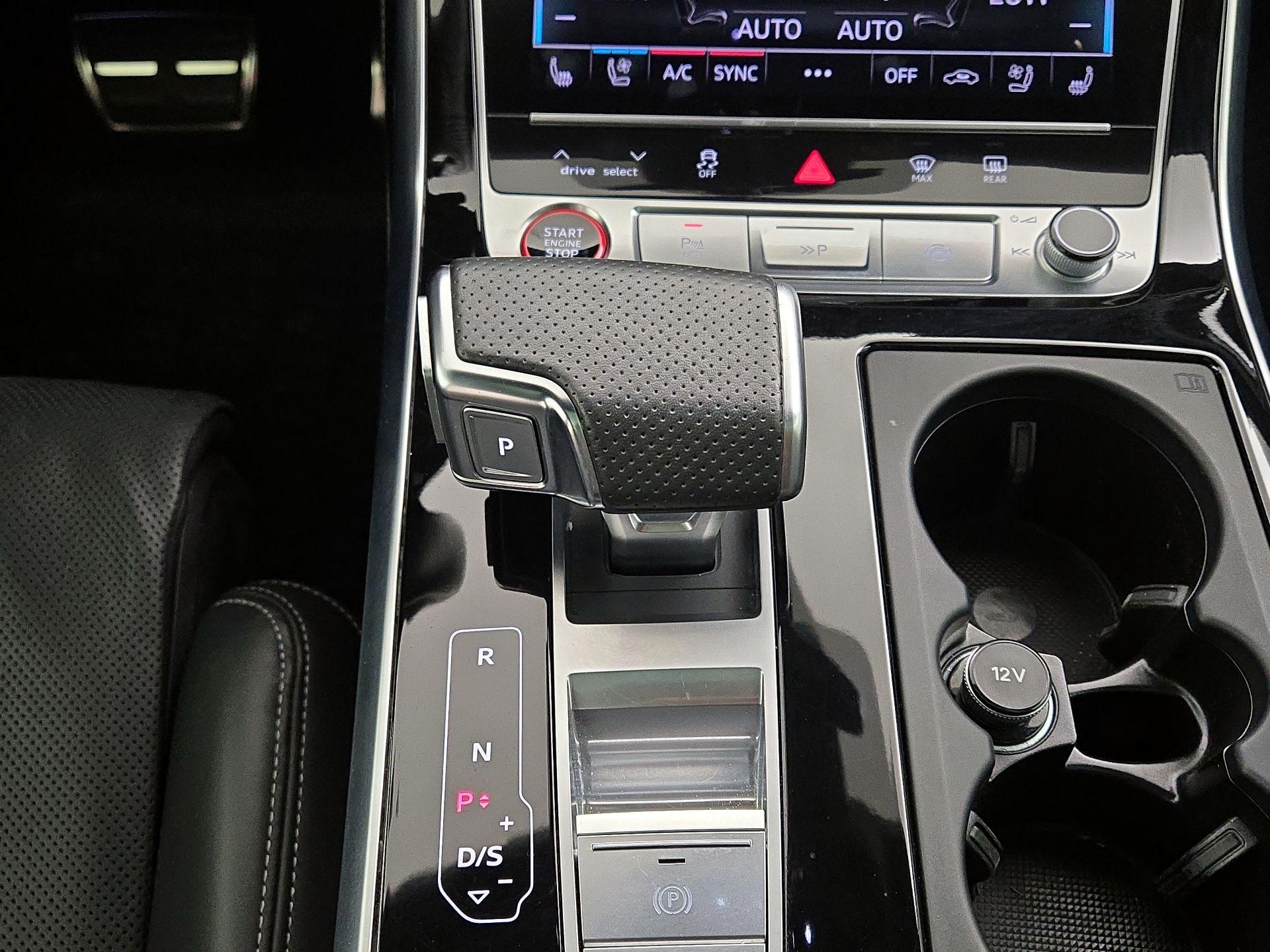 Thumbnail: 2023 Audi SQ7 - 18