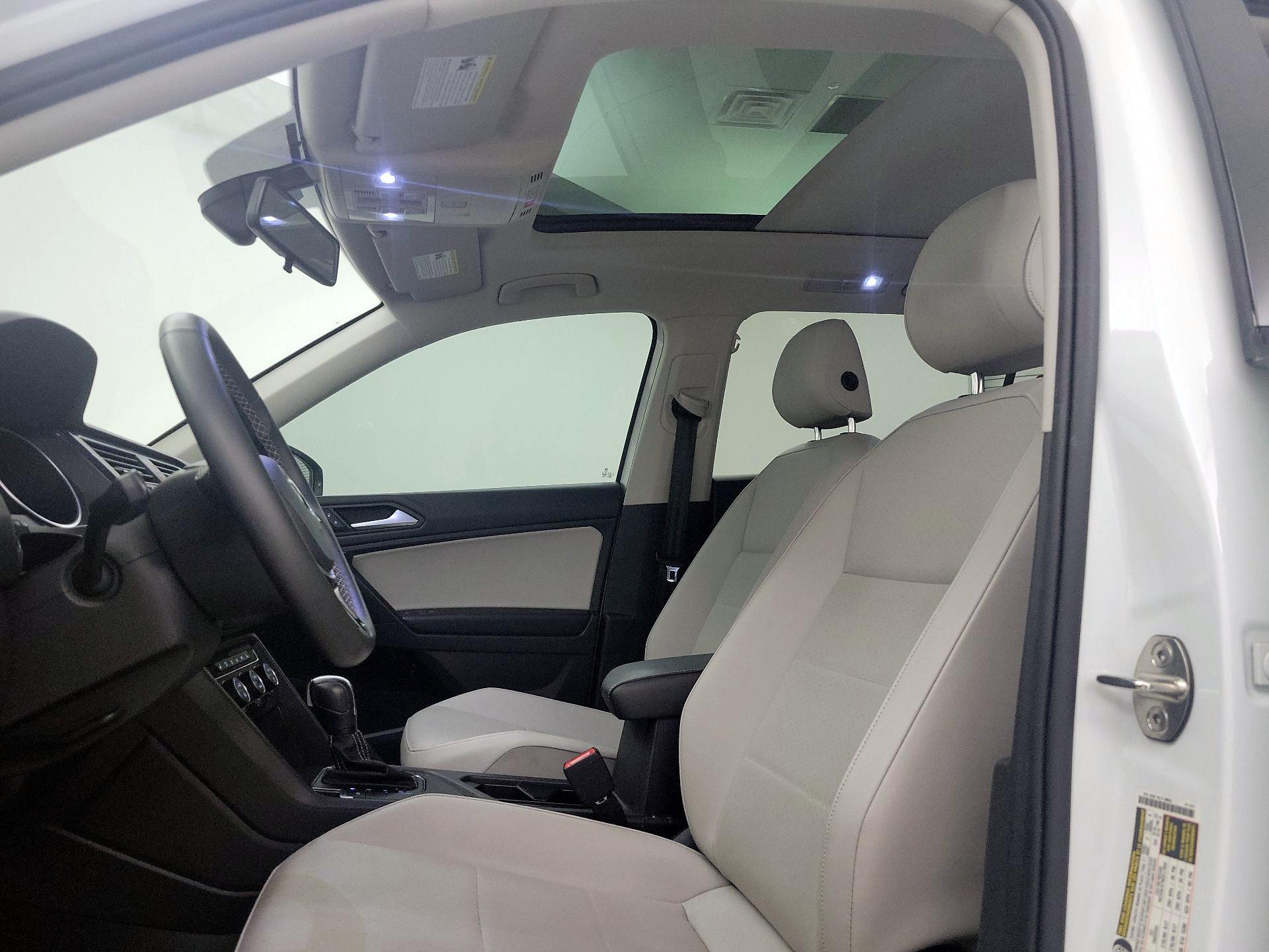 Thumbnail: 2021 Volkswagen Tiguan - 19