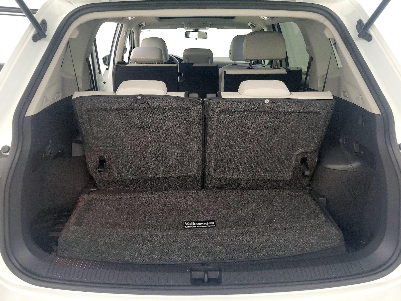 2021 Volkswagen Tiguan SE - Photo 23