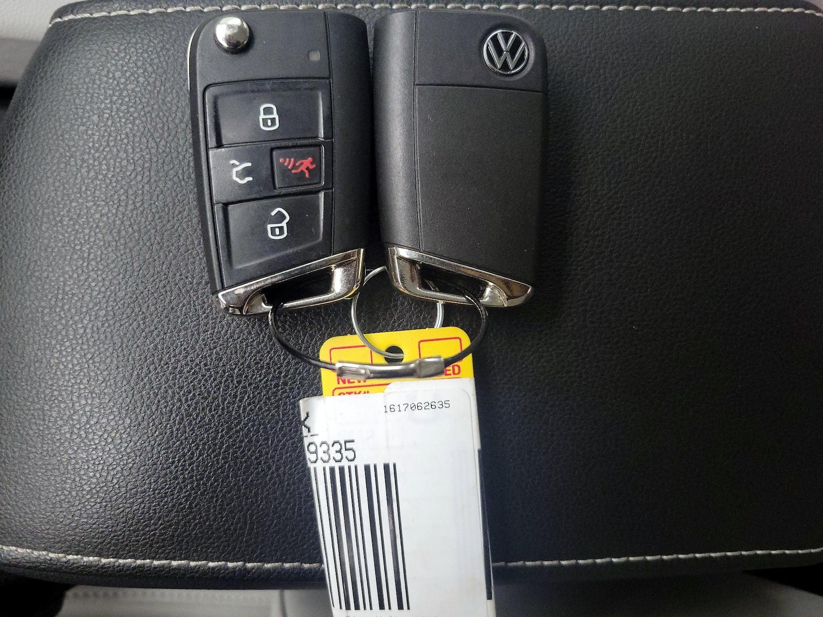 2021 Volkswagen Tiguan SE - Photo 25