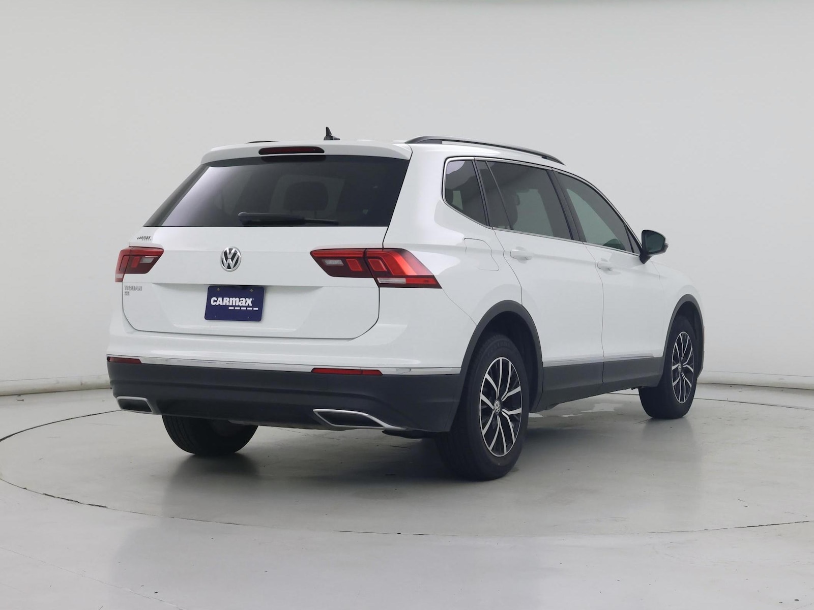 2021 Volkswagen Tiguan SE - Photo 9
