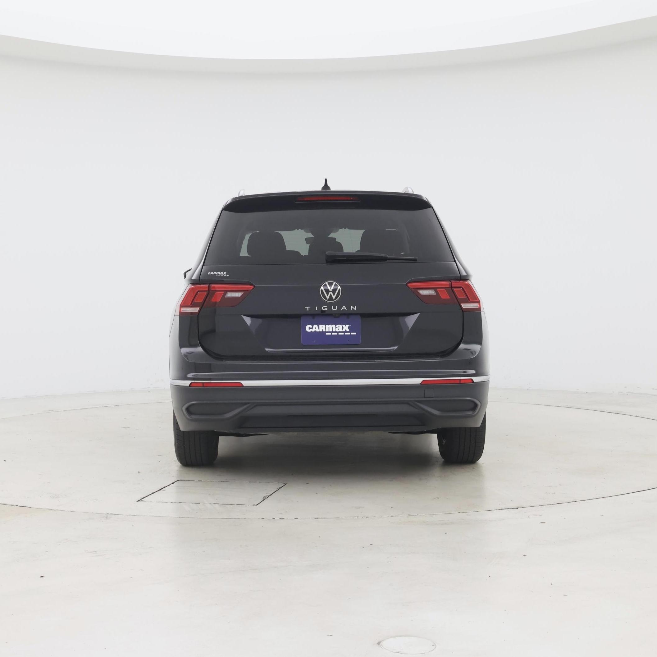Thumbnail: 2023 Volkswagen Tiguan - 6