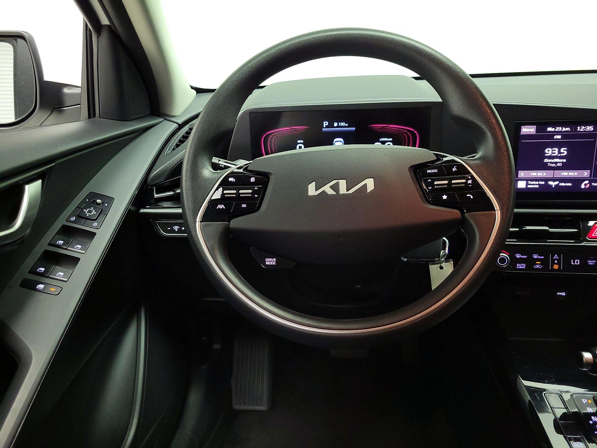 Thumbnail: 2024 Kia Niro - 10
