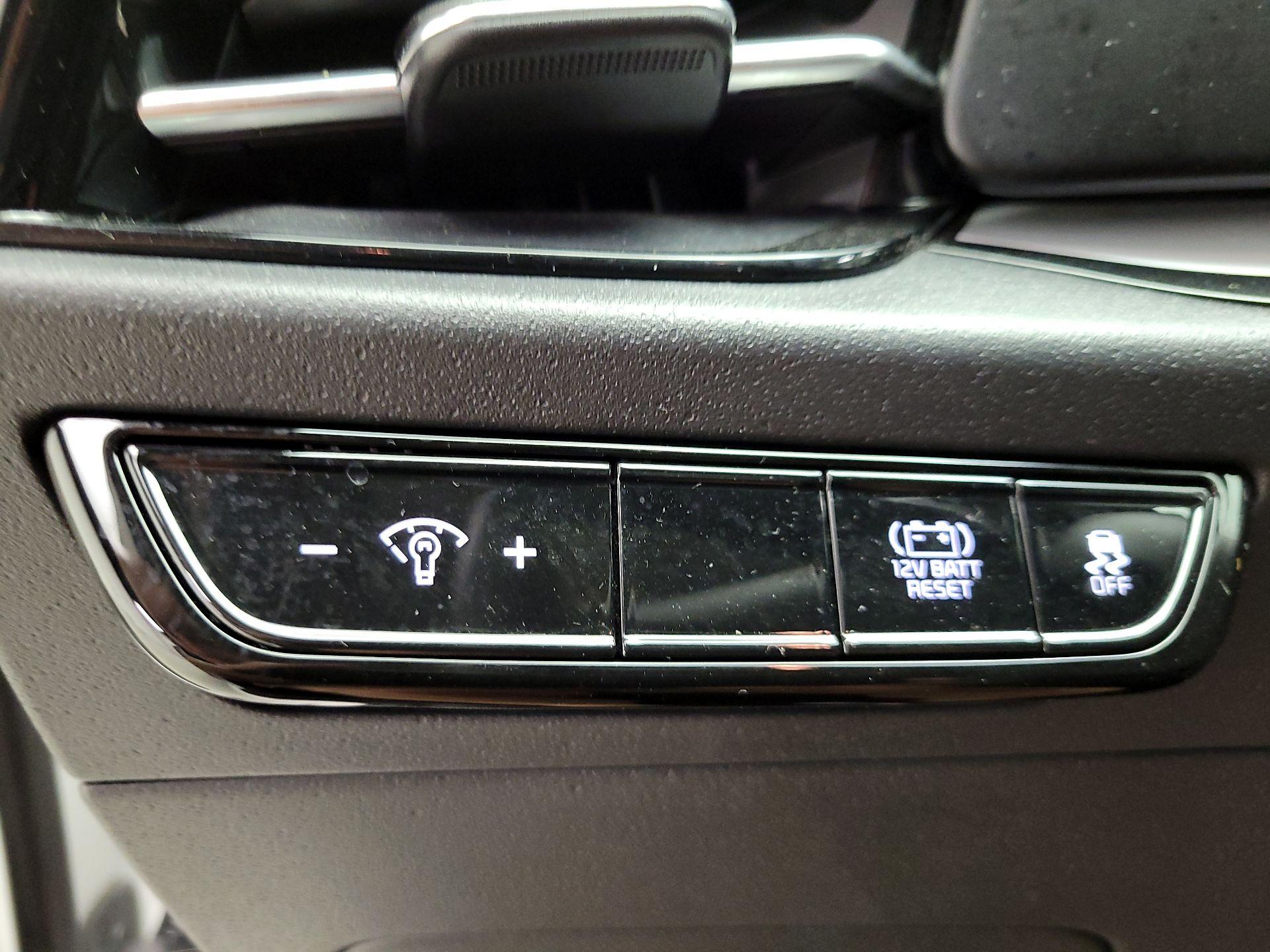 Thumbnail: 2024 Kia Niro - 13