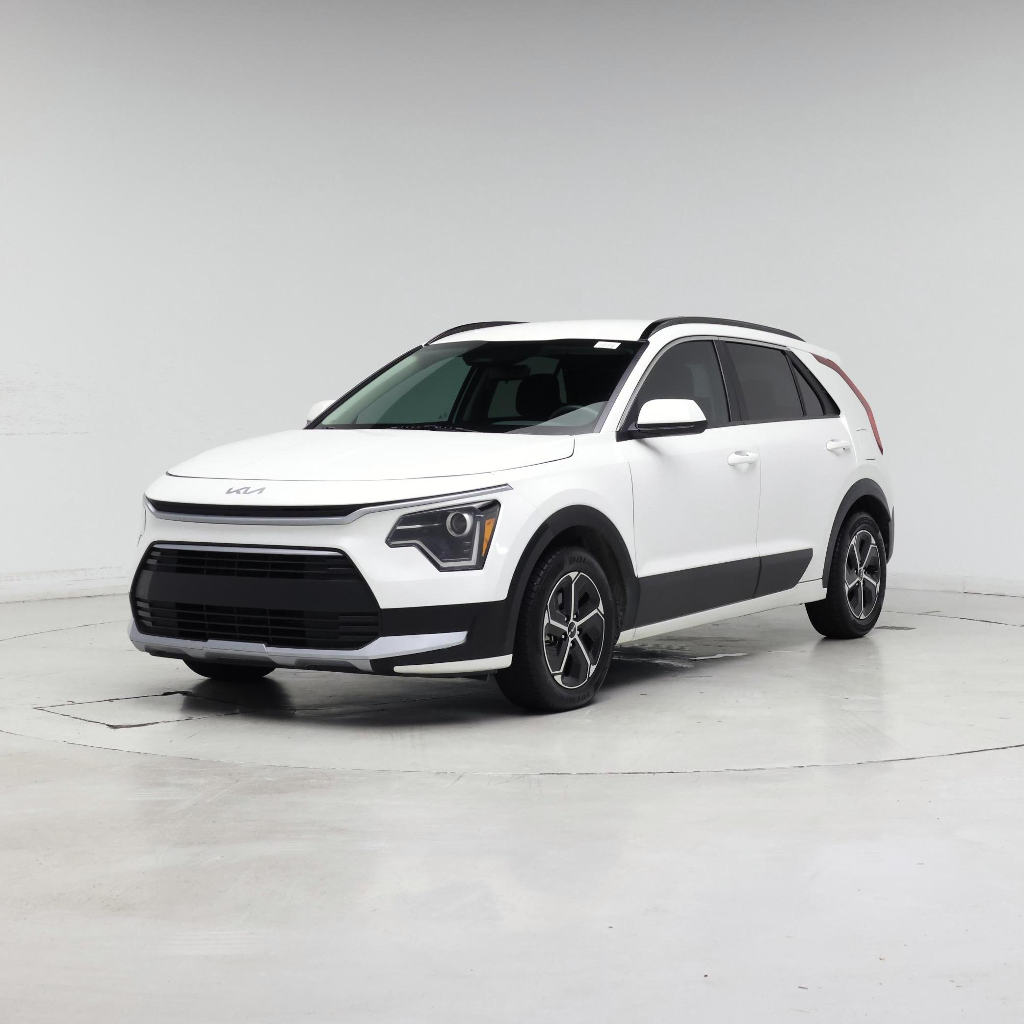 Thumbnail: 2024 Kia Niro - 4