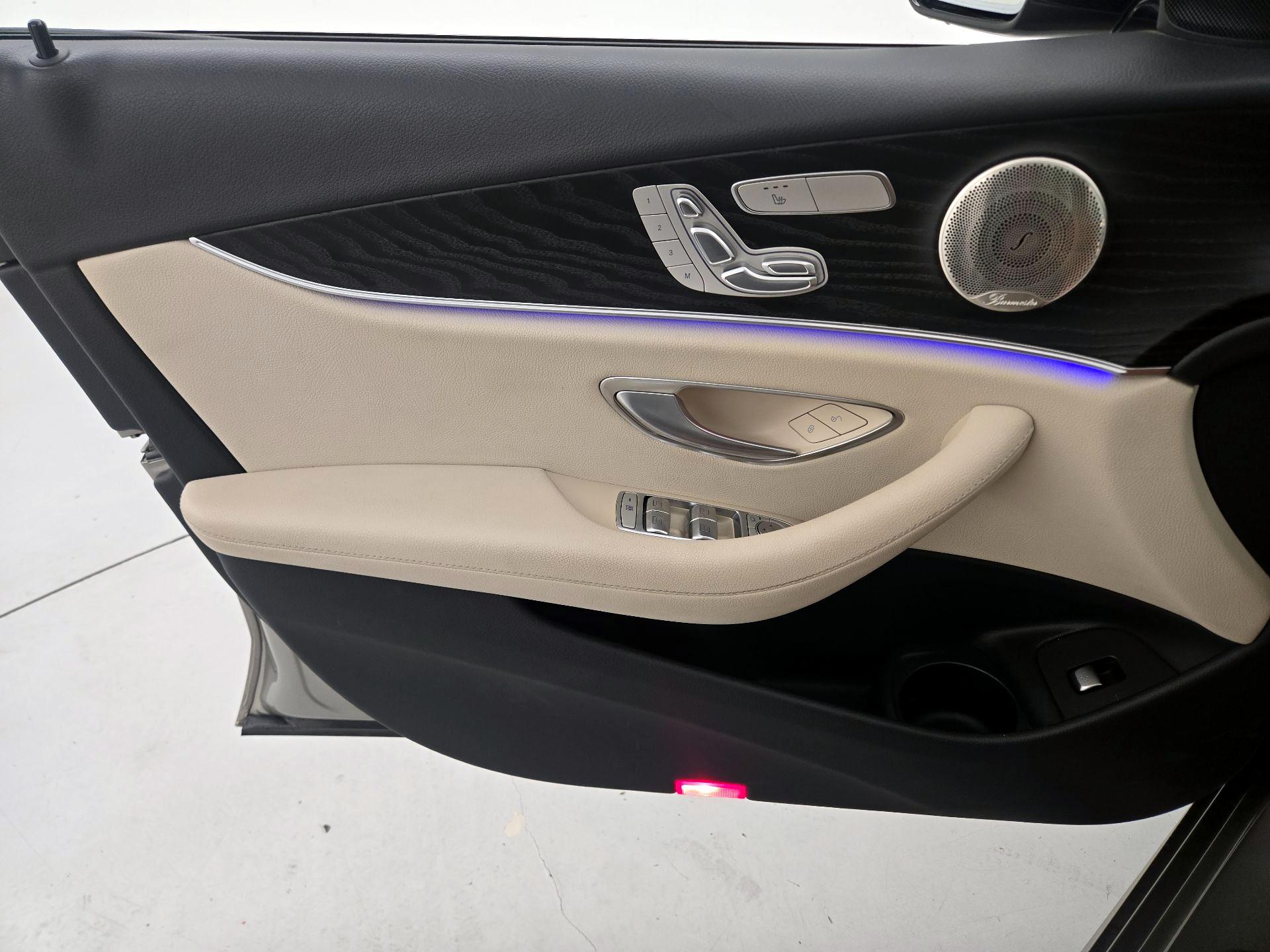 Thumbnail: 2021 Mercedes-Benz E-Class - 12