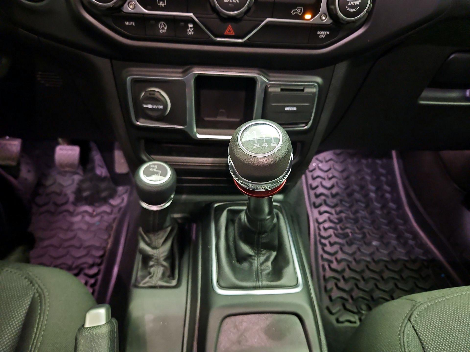 Thumbnail: 2022 Jeep Wrangler - 16