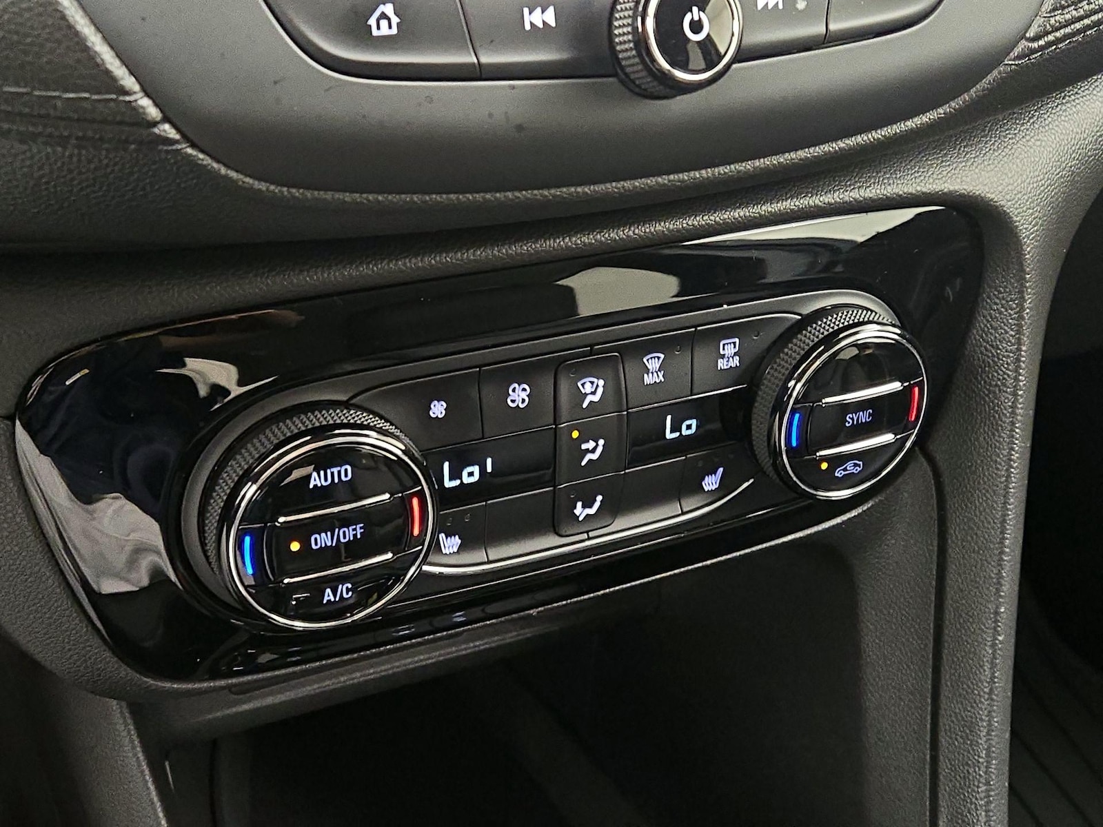 2021 Buick Encore GX Essence - Photo 18