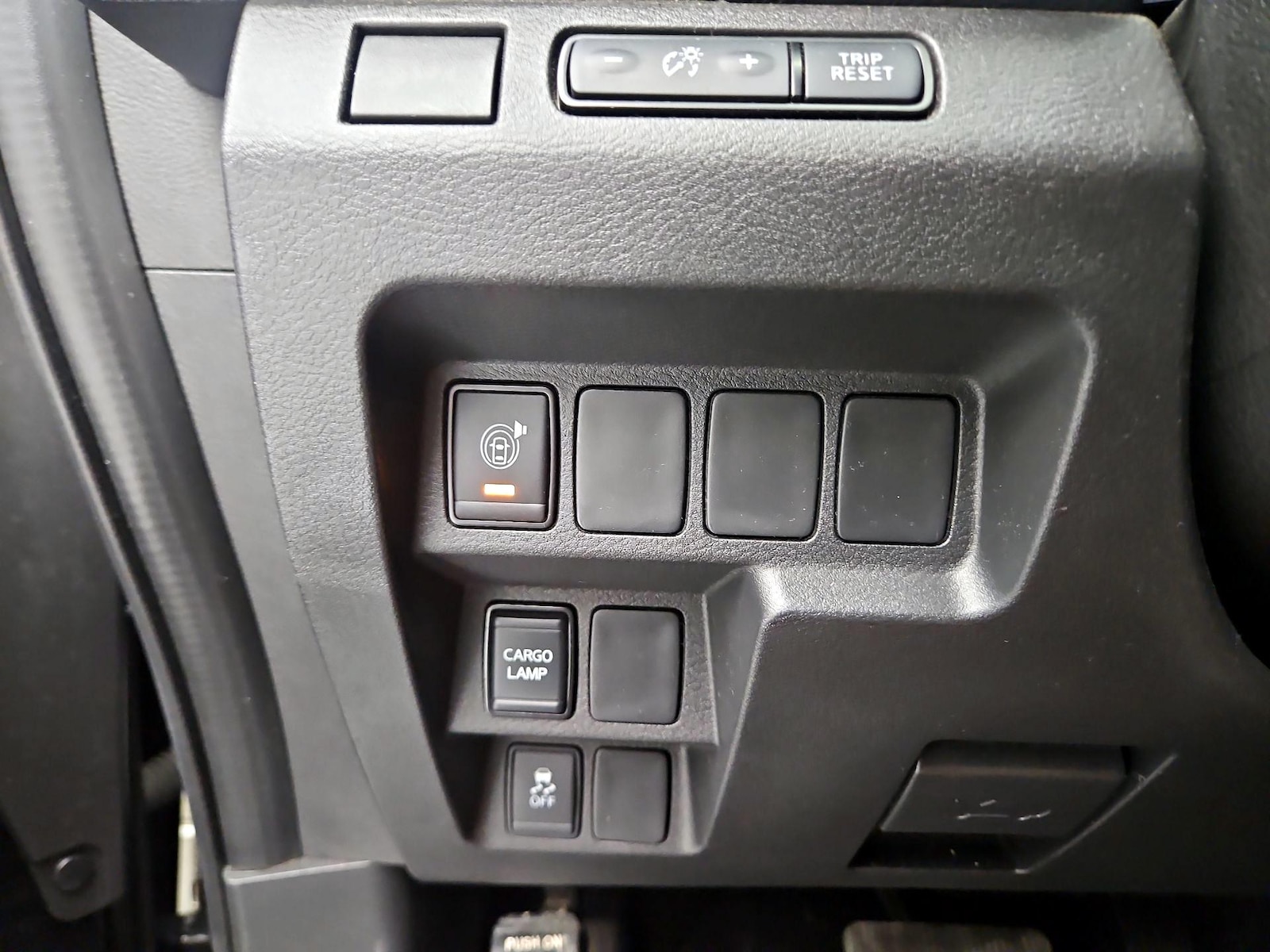 2024 Nissan Frontier SV - Photo 14