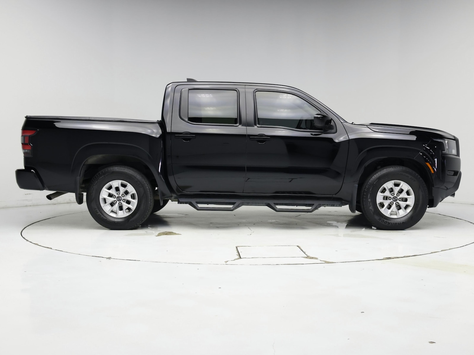 2024 Nissan Frontier SV - Photo 8