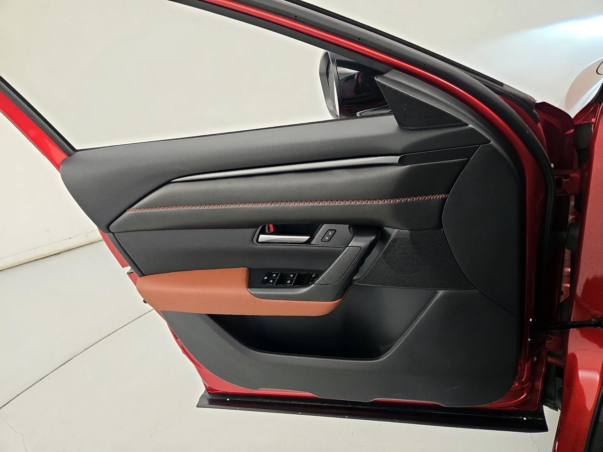 Thumbnail: 2024 Mazda CX-50 - 12