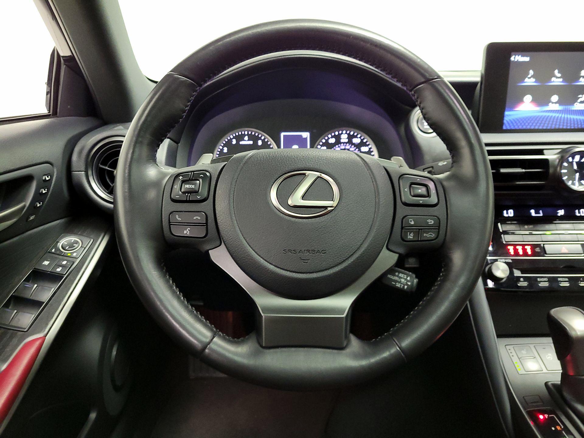 Thumbnail: 2023 Lexus IS - 10