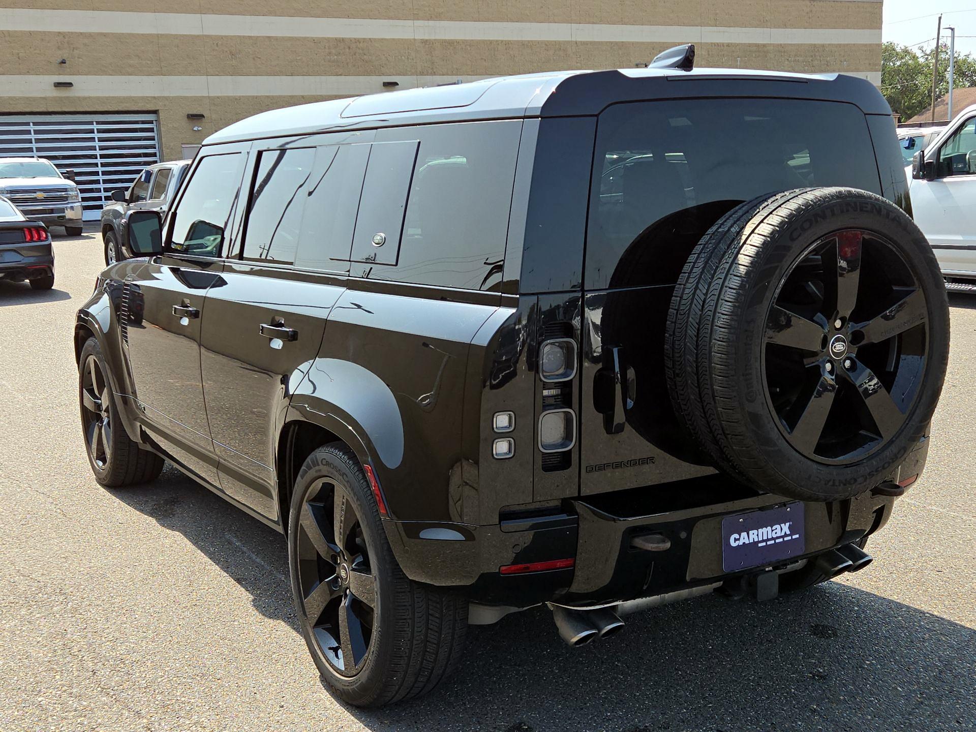 Thumbnail: 2022 Land Rover Defender - 7