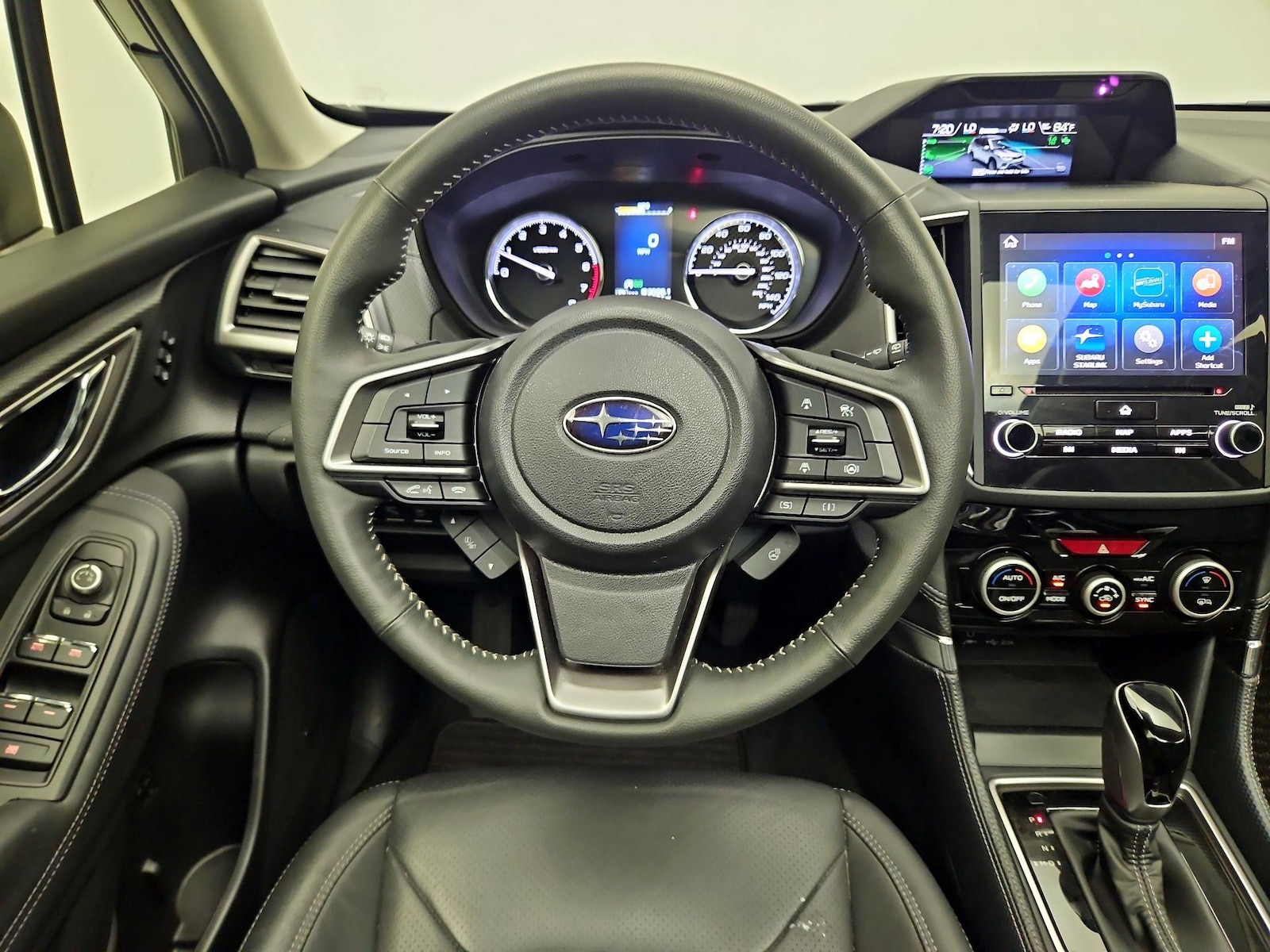 2023 Subaru Forester Touring - Photo 11
