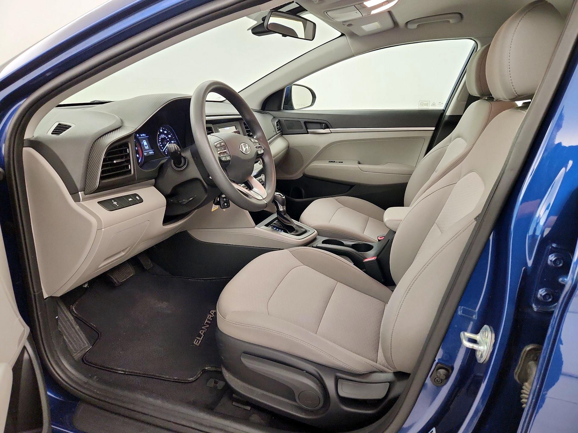 Thumbnail: 2020 Hyundai Elantra - 11