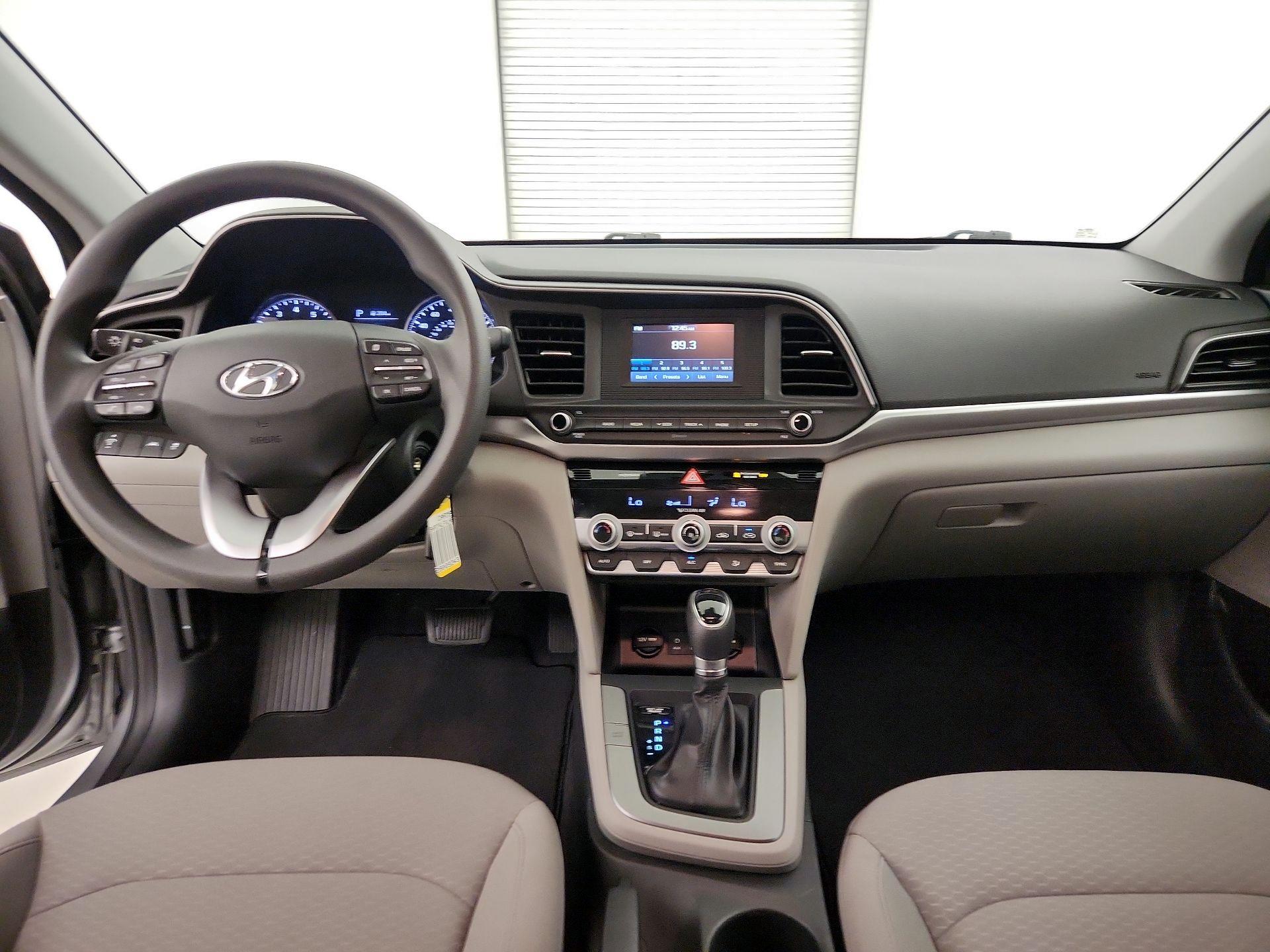 Thumbnail: 2020 Hyundai Elantra - 9