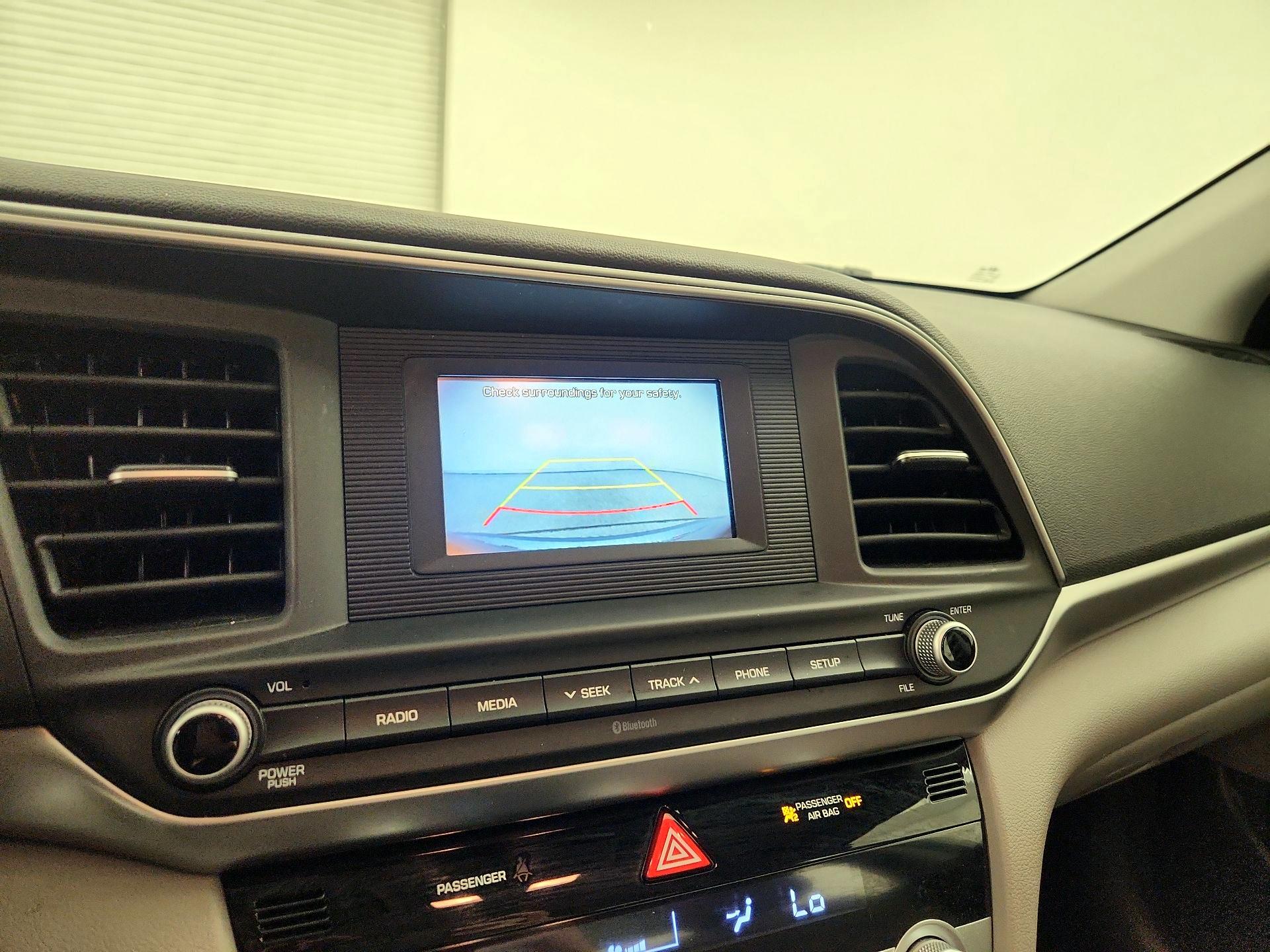 Thumbnail: 2020 Hyundai Elantra - 14