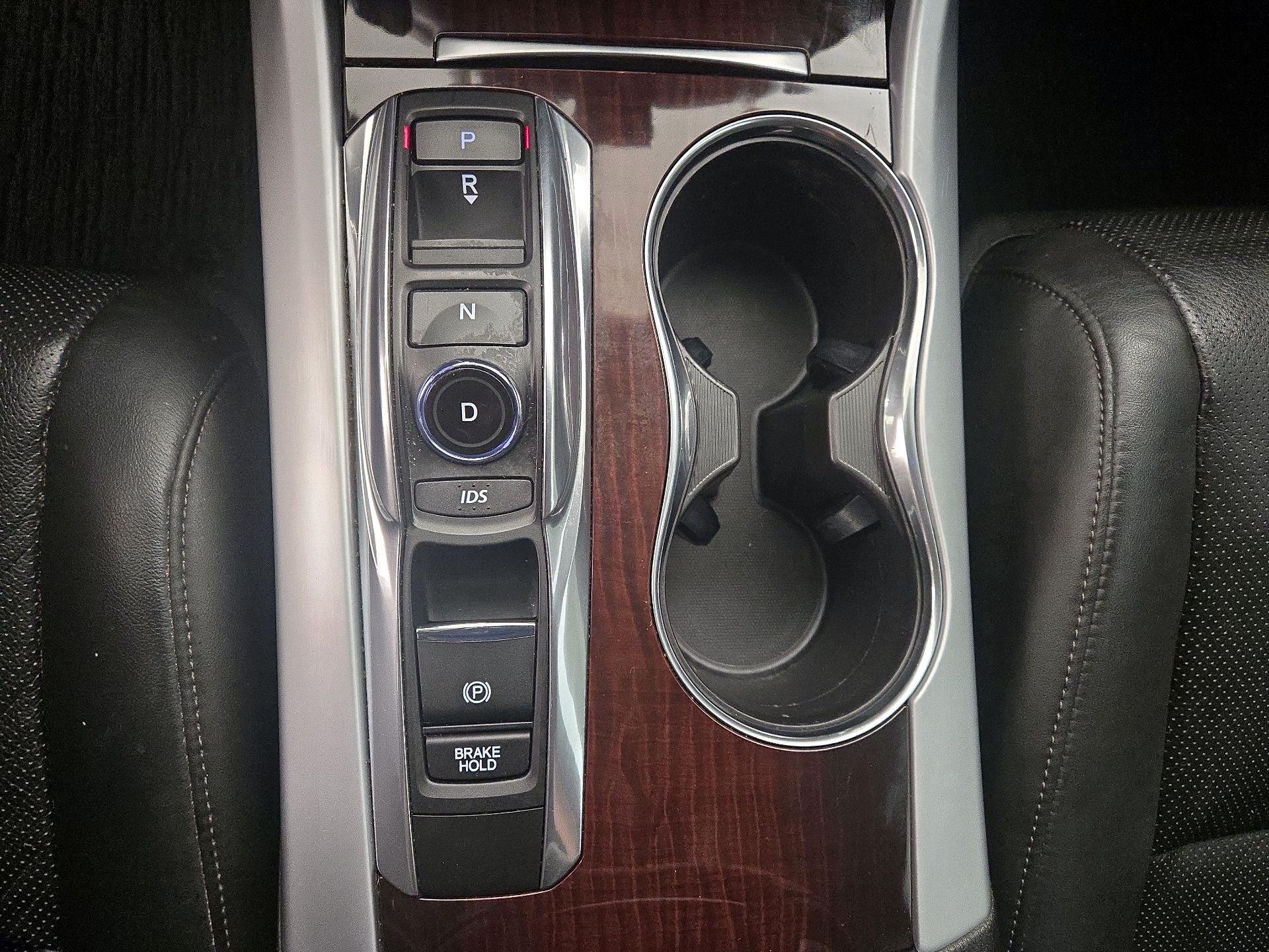 Thumbnail: 2015 Acura TLX - 18