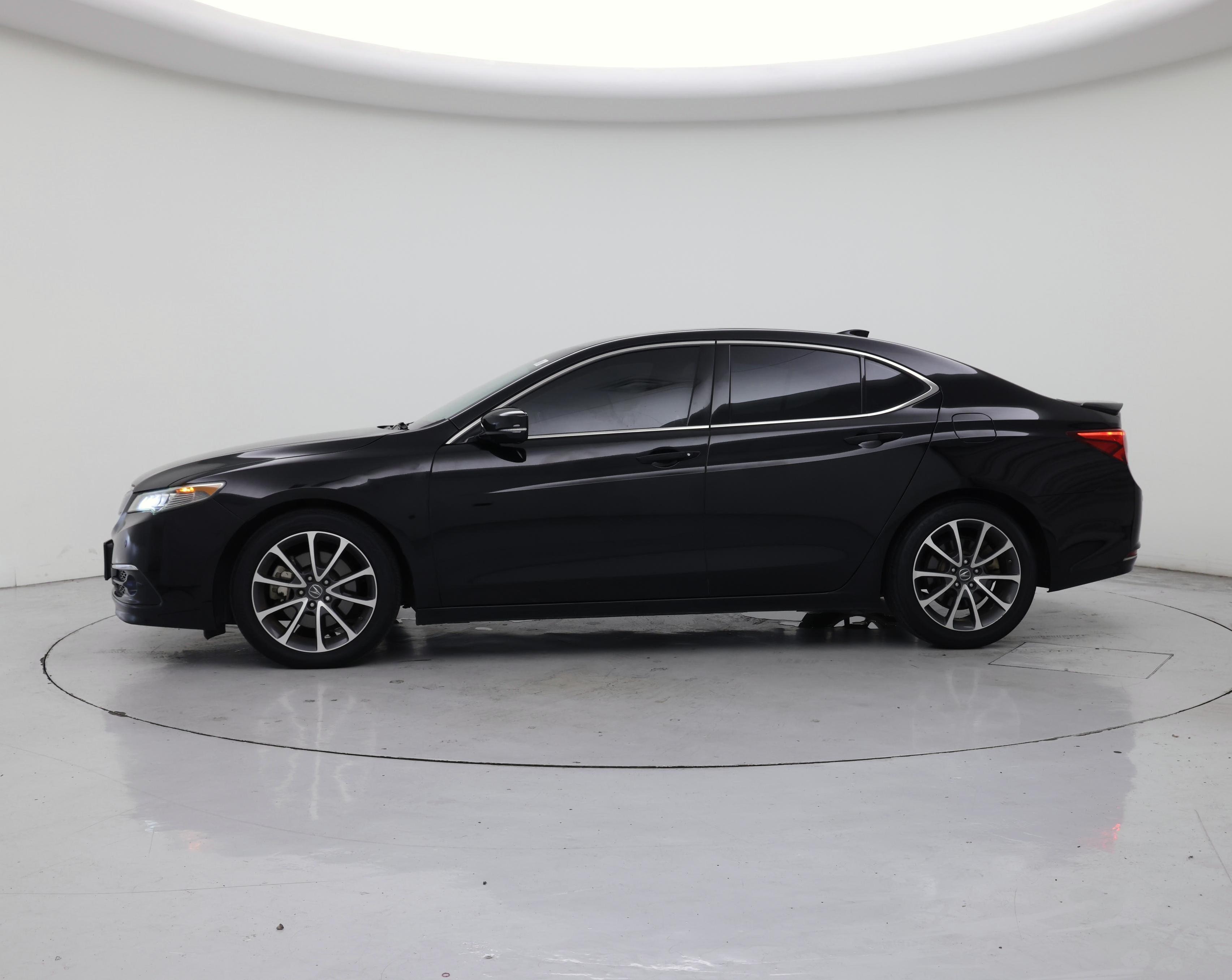 Thumbnail: 2015 Acura TLX - 3