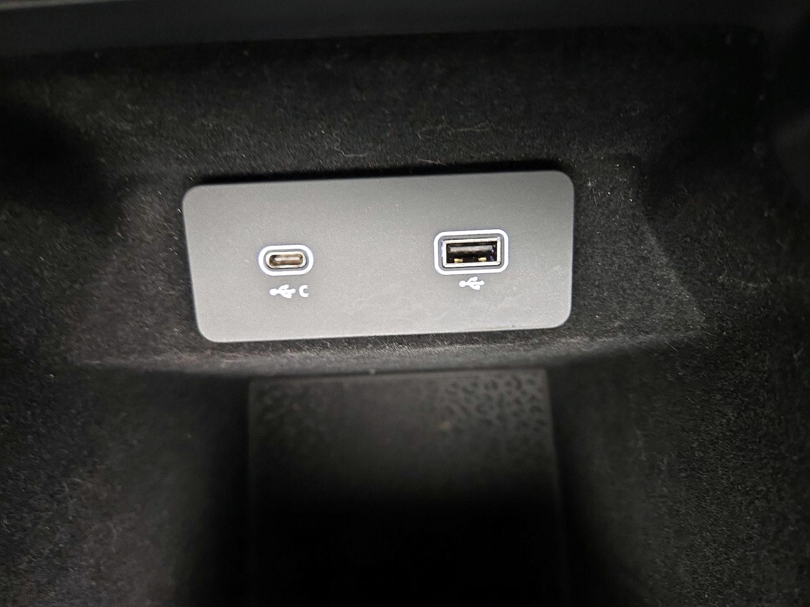 2024 Jaguar E-Pace R-DYNAMIC SE - Photo 20
