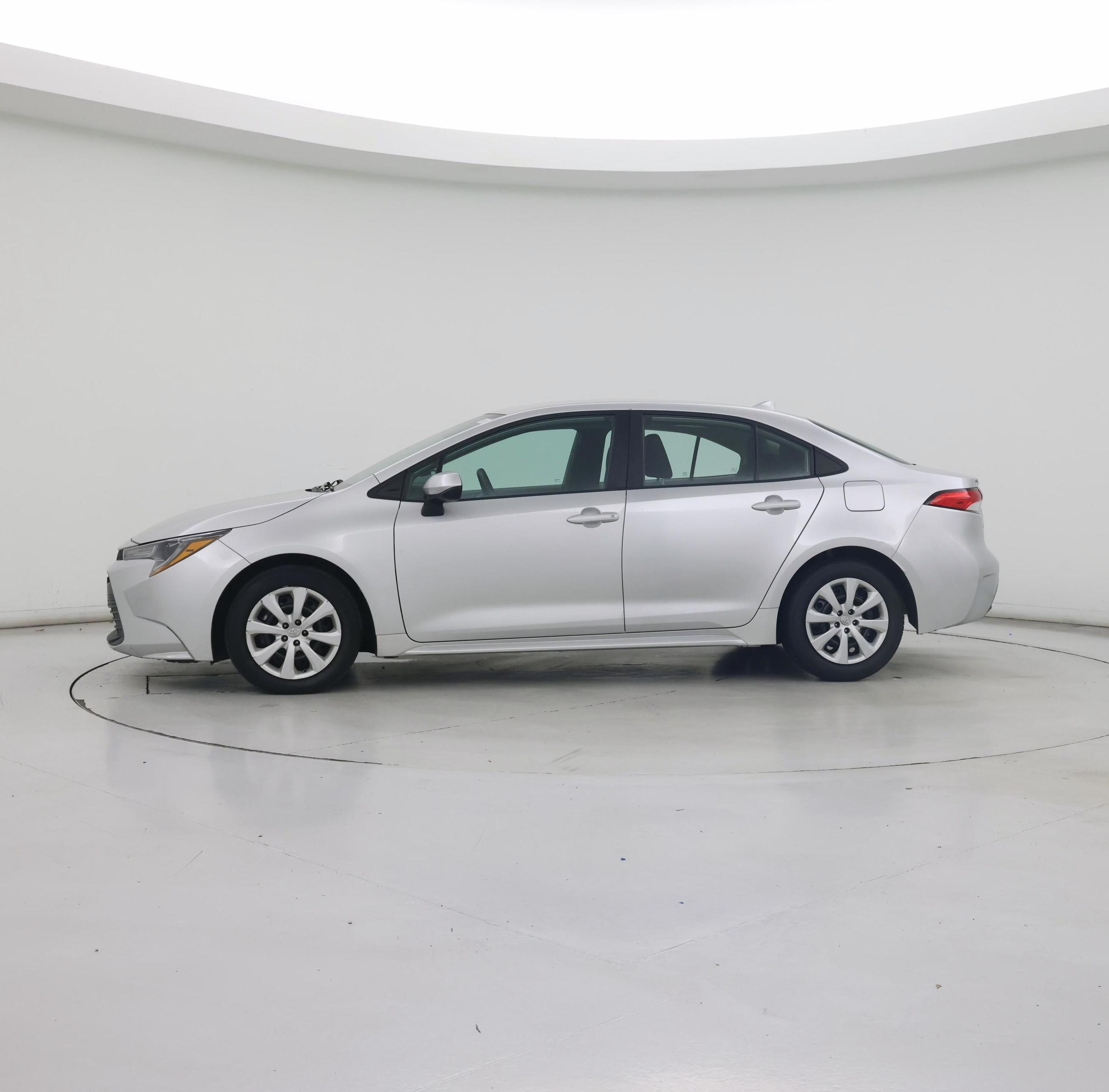 Thumbnail: 2024 Toyota Corolla - 3
