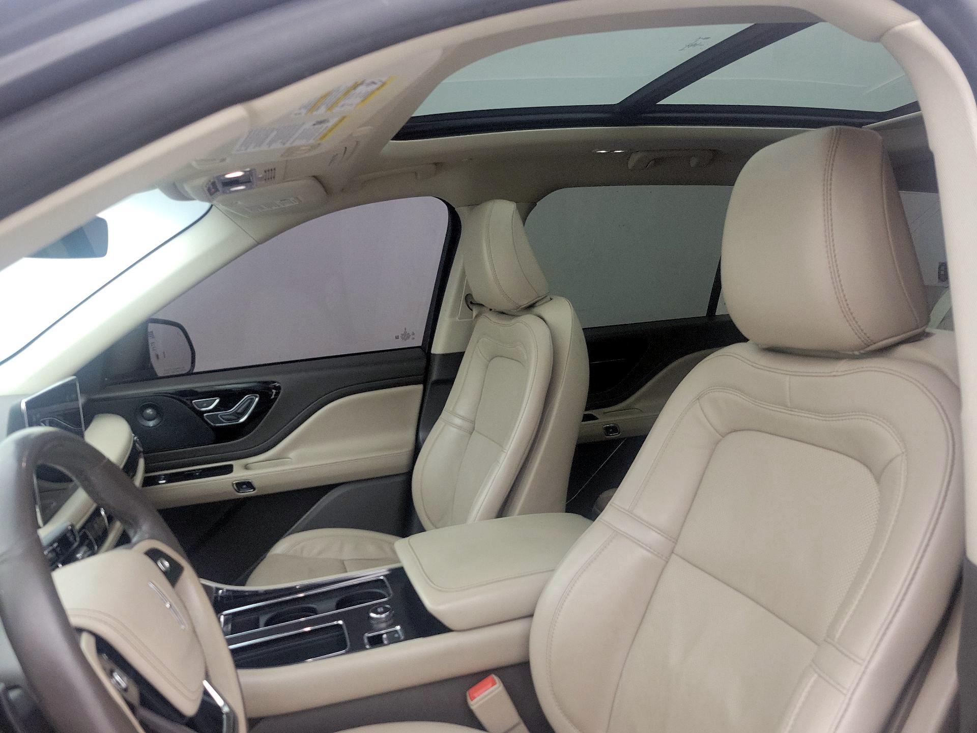 Thumbnail: 2021 Lincoln Aviator - 20