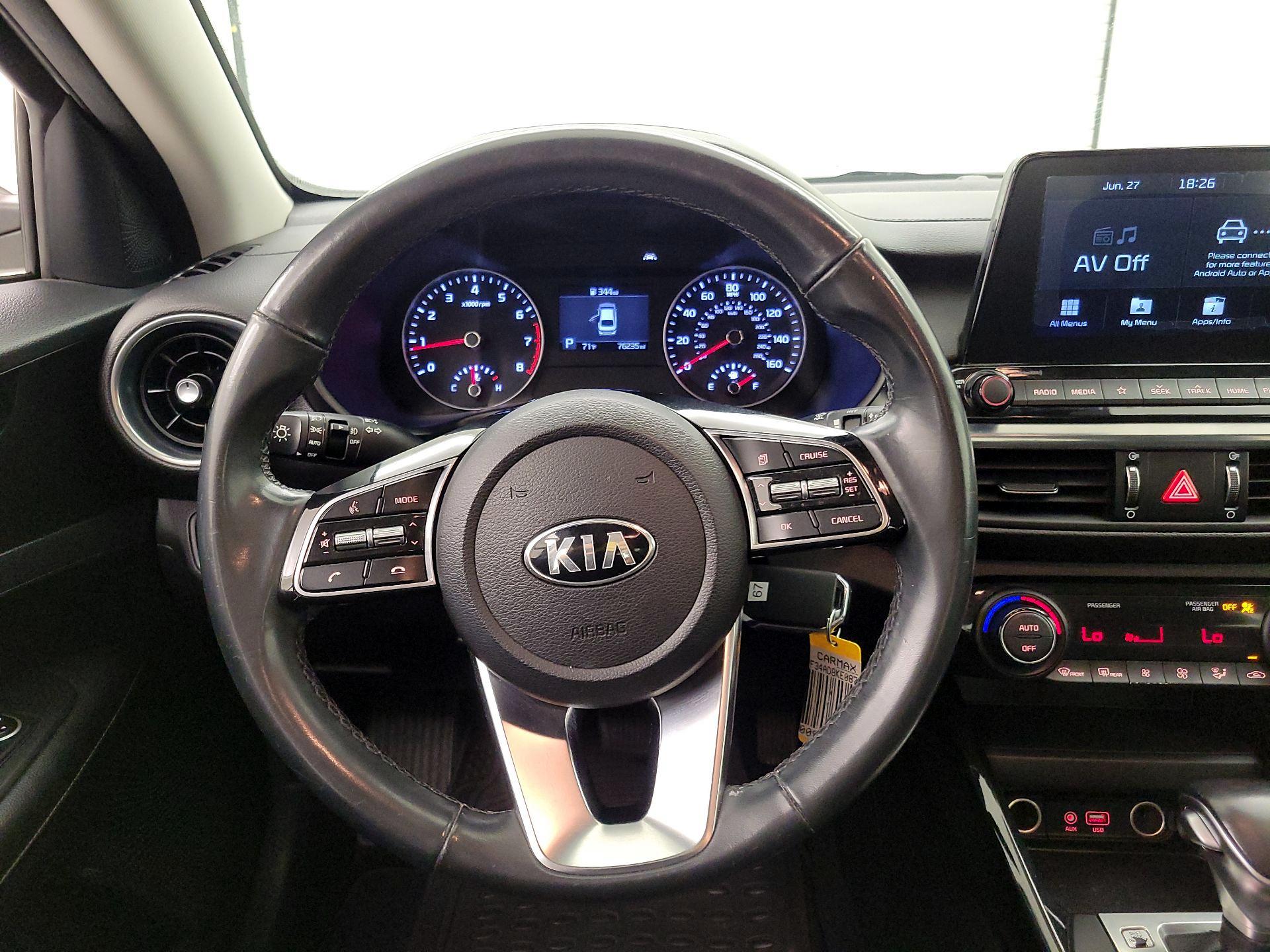 Thumbnail: 2019 Kia Forte - 10