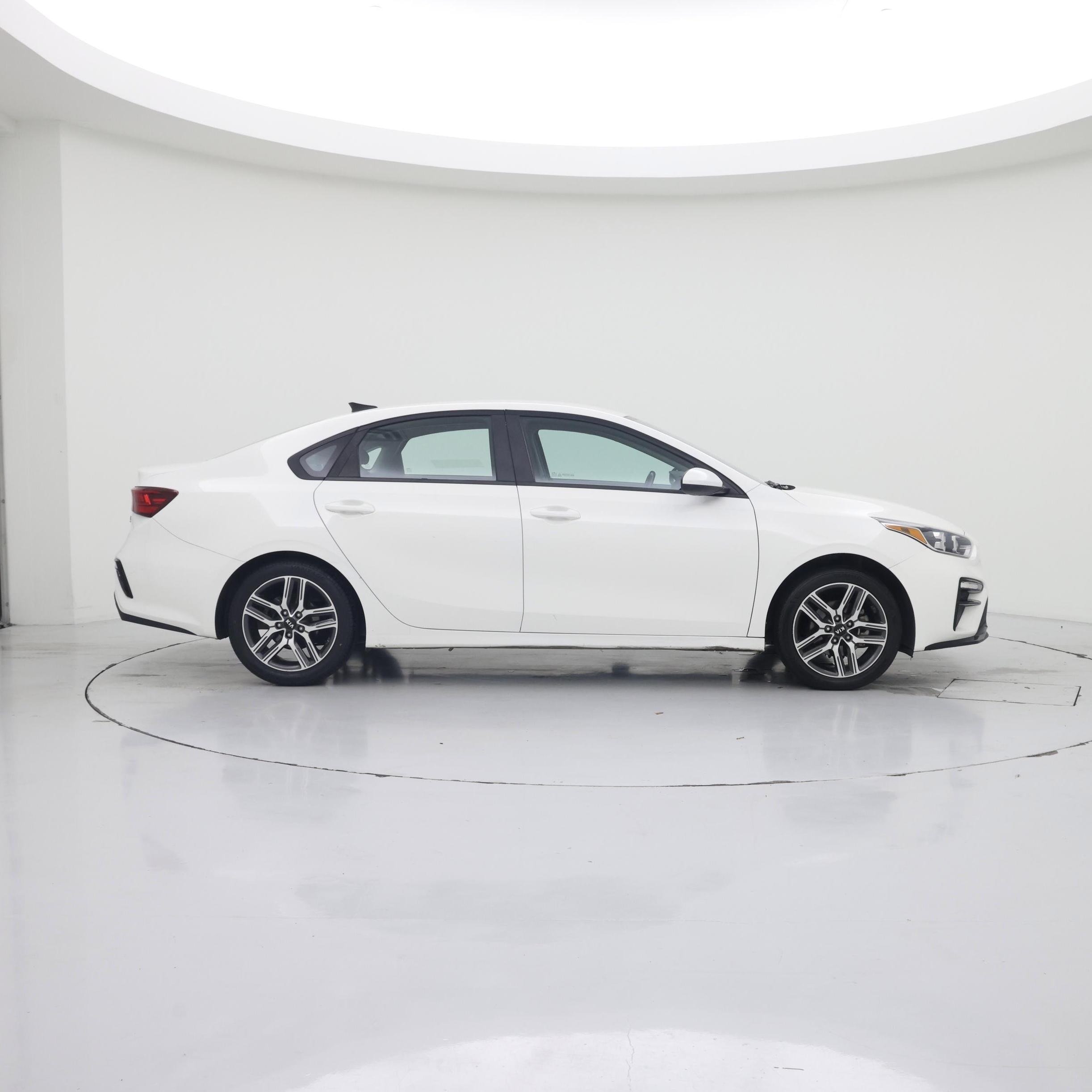 Thumbnail: 2019 Kia Forte - 7