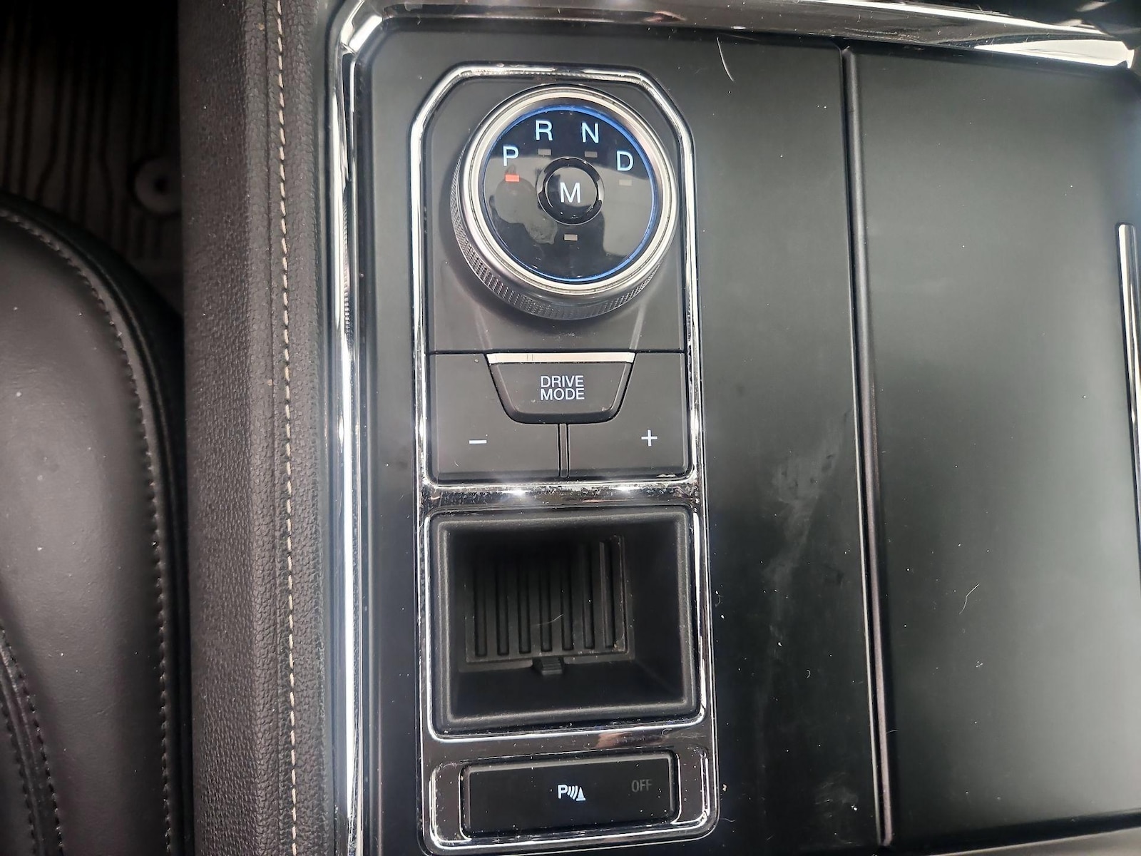 2022 Ford Expedition XLT - Photo 18