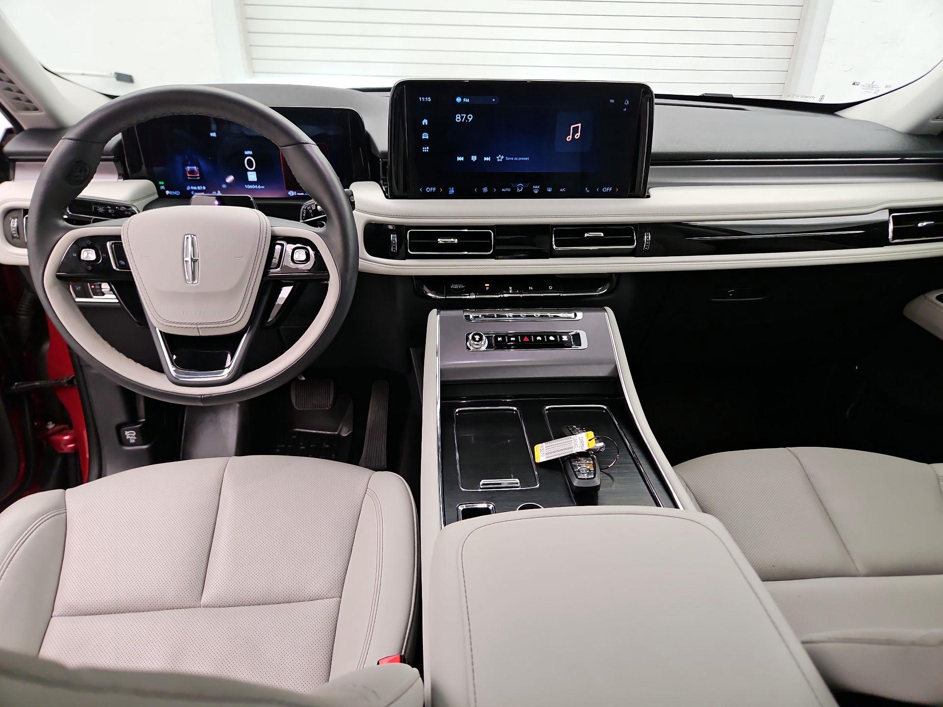 Thumbnail: 2025 Lincoln Aviator - 9