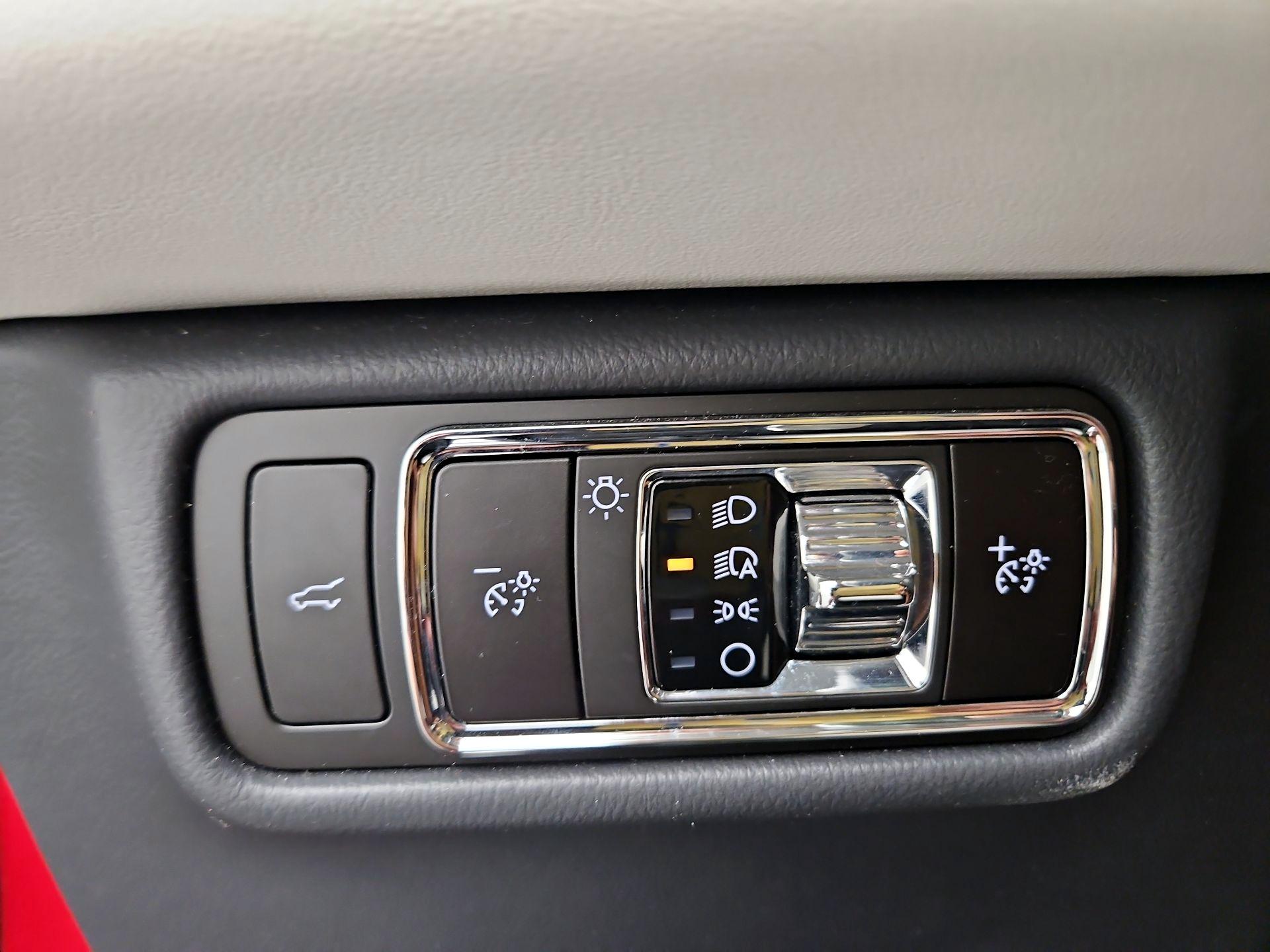Thumbnail: 2025 Lincoln Aviator - 13