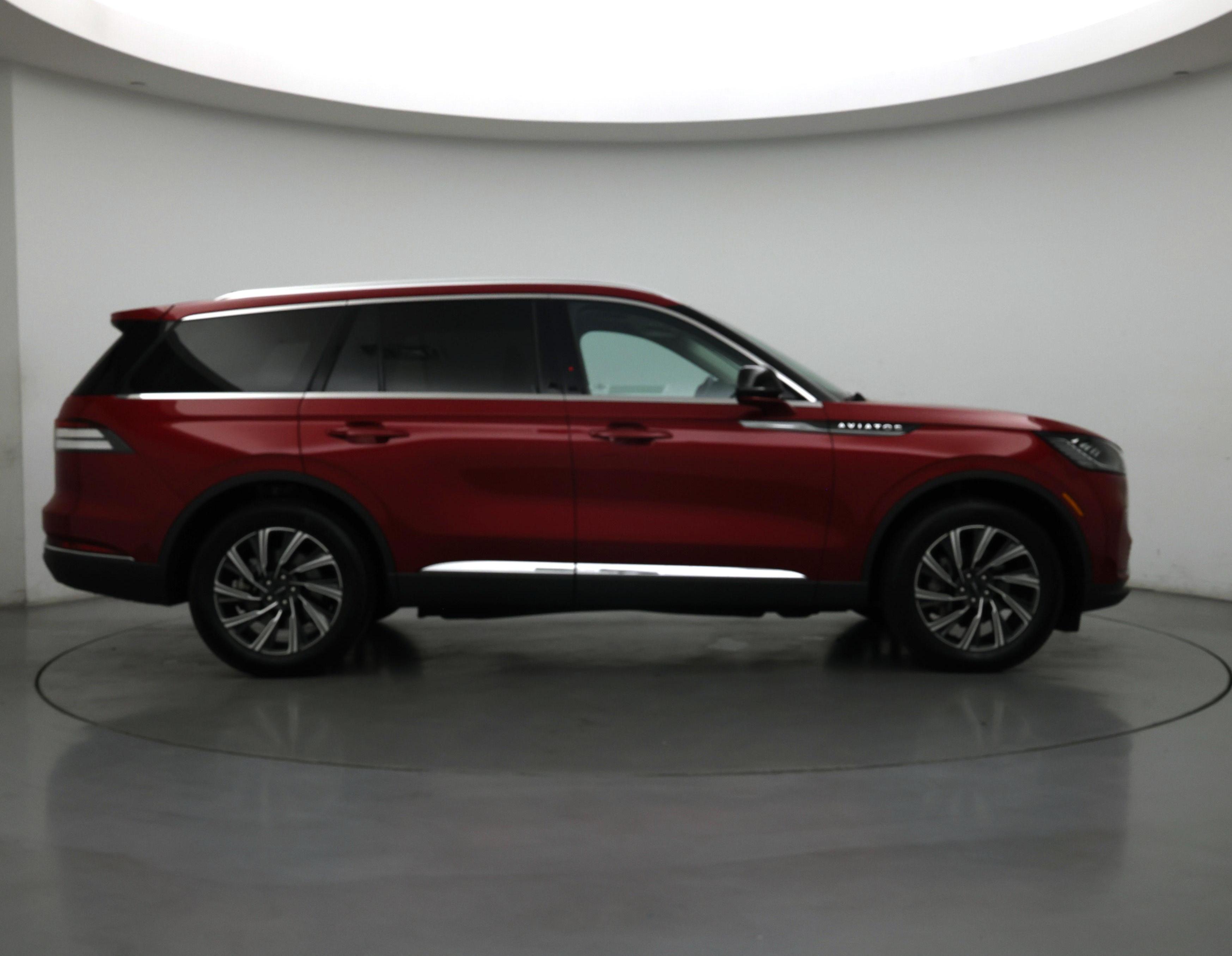 Thumbnail: 2025 Lincoln Aviator - 7