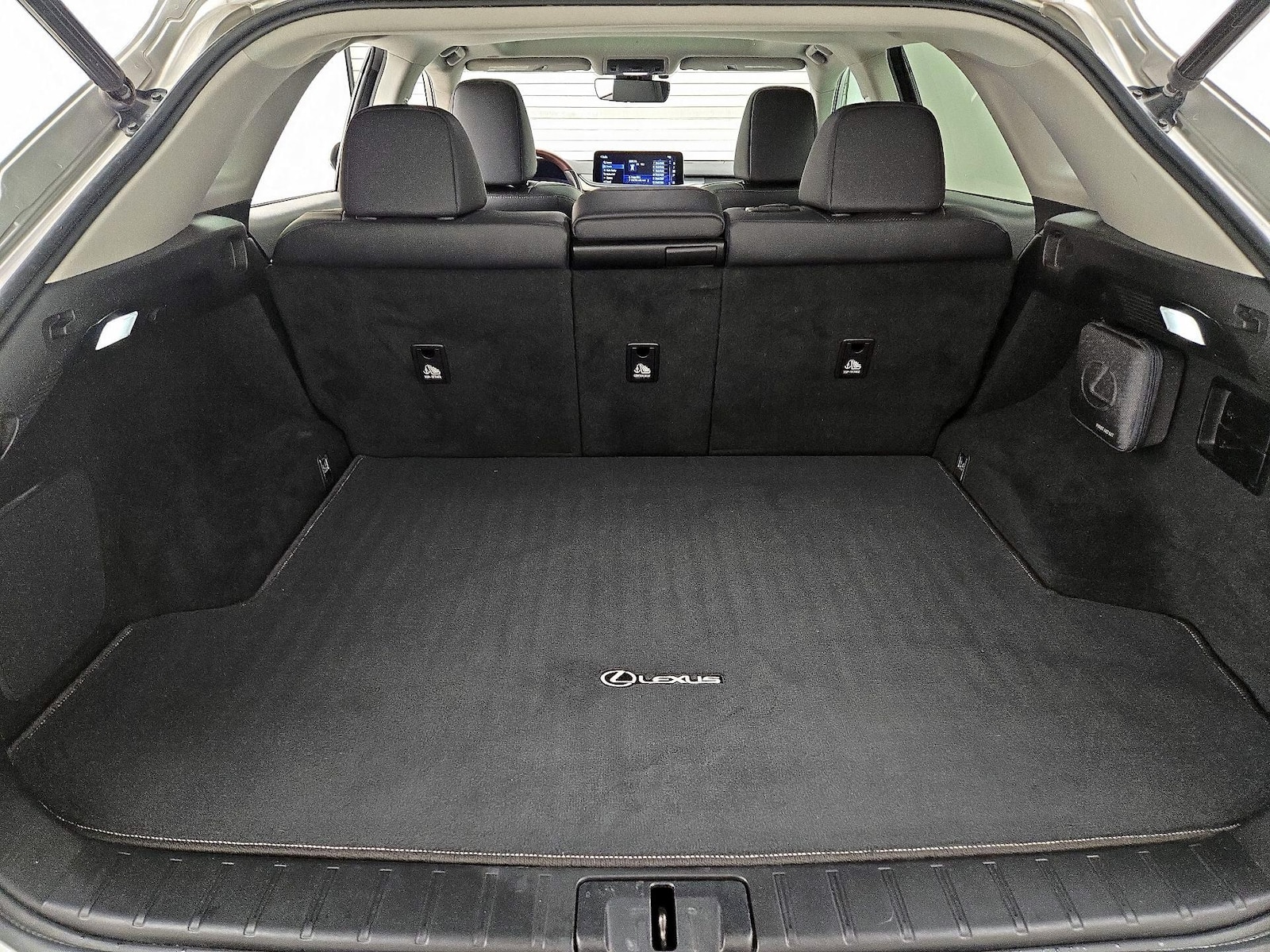 2022 Lexus RX 350 - Photo 21