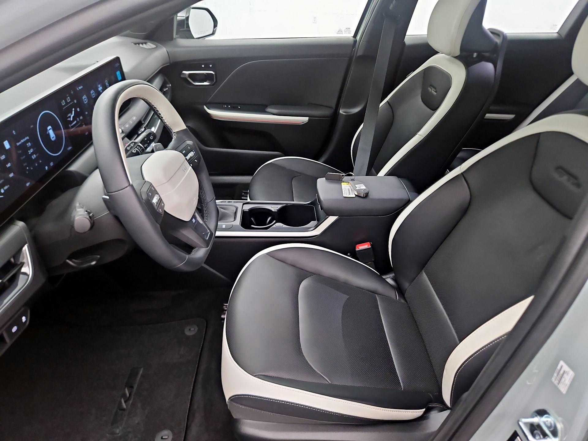 Thumbnail: 2026 Kia K4 - 9