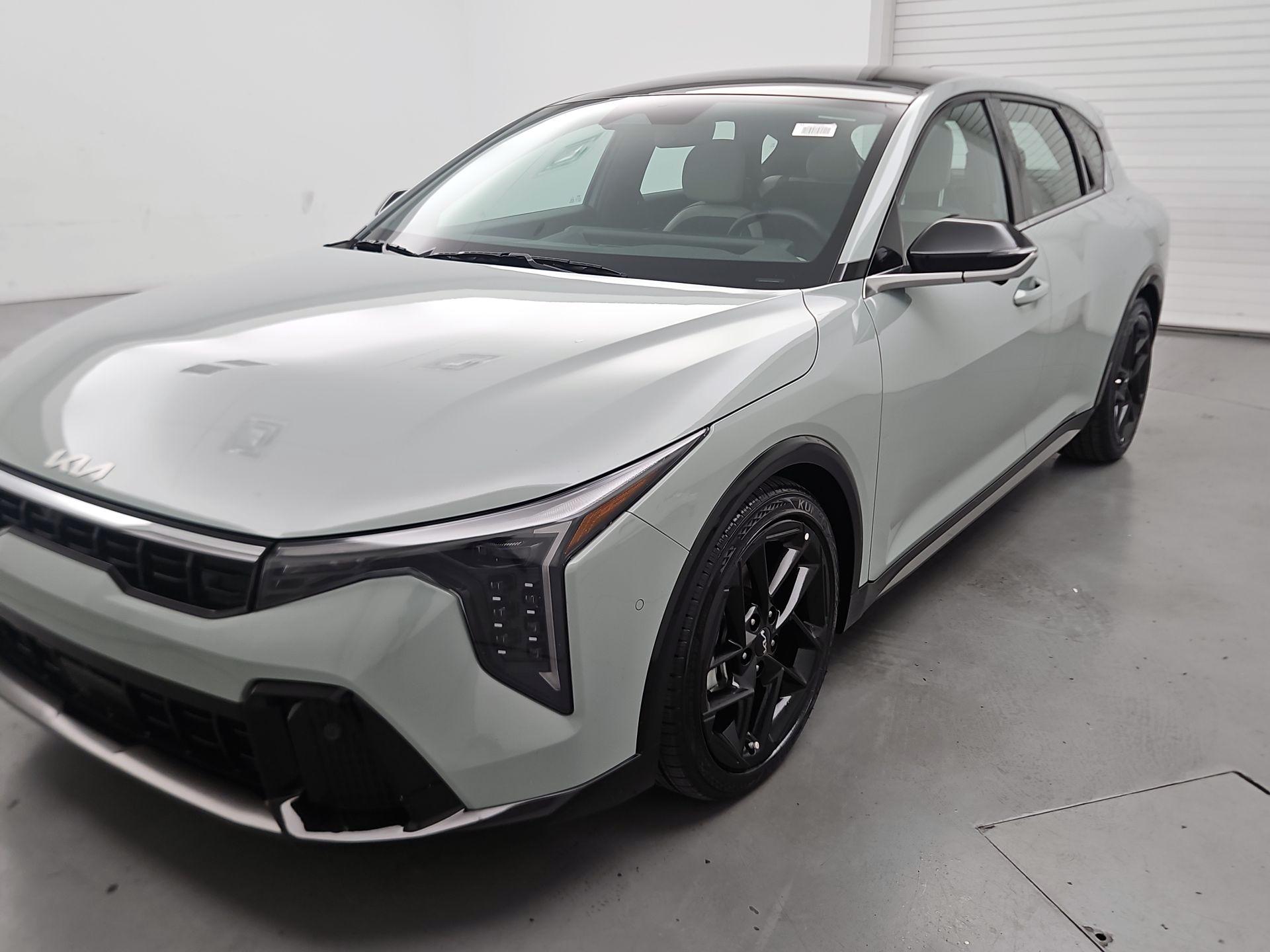 Thumbnail: 2026 Kia K4 - 3