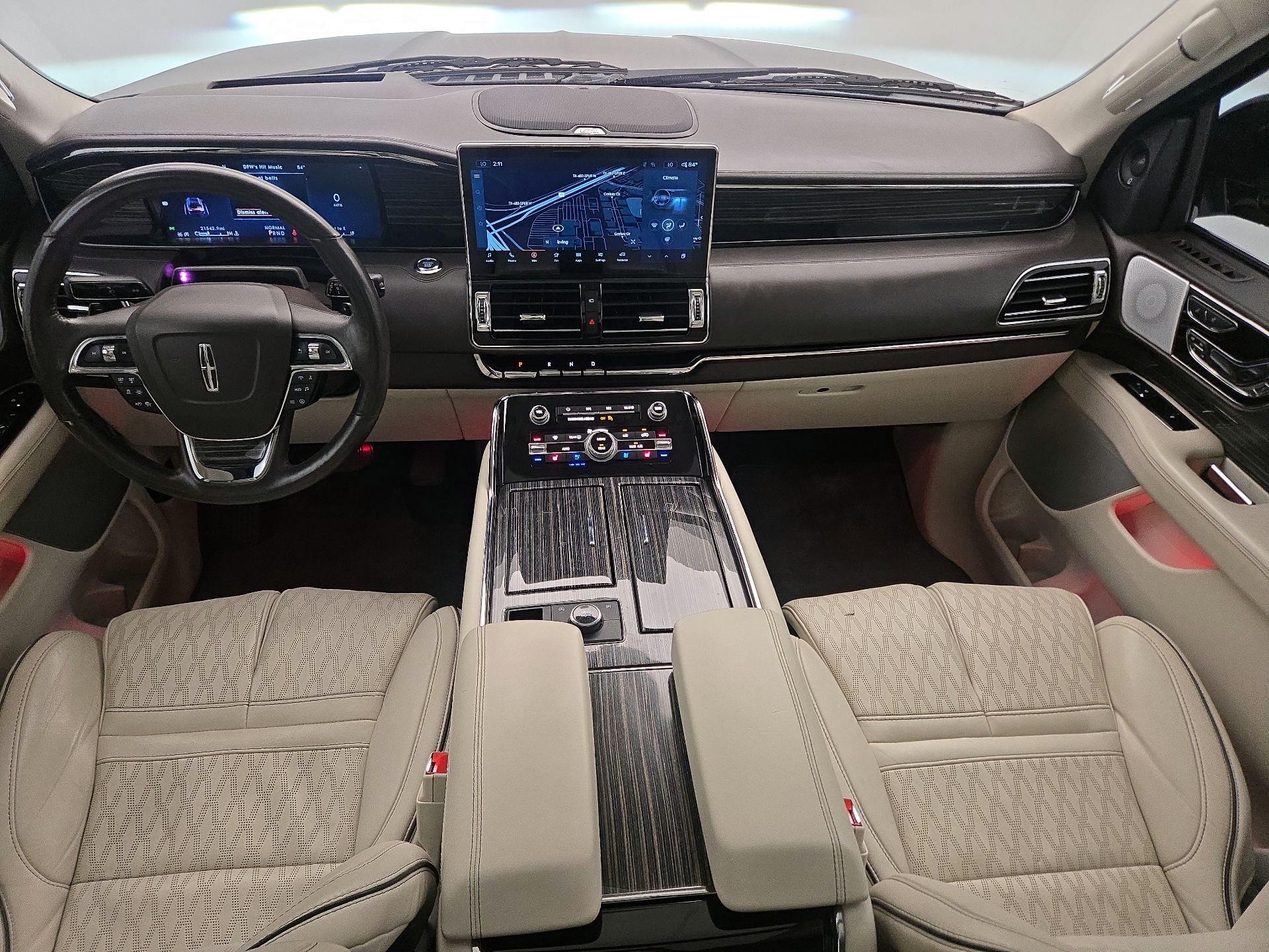 Thumbnail: 2024 Lincoln Navigator - 9