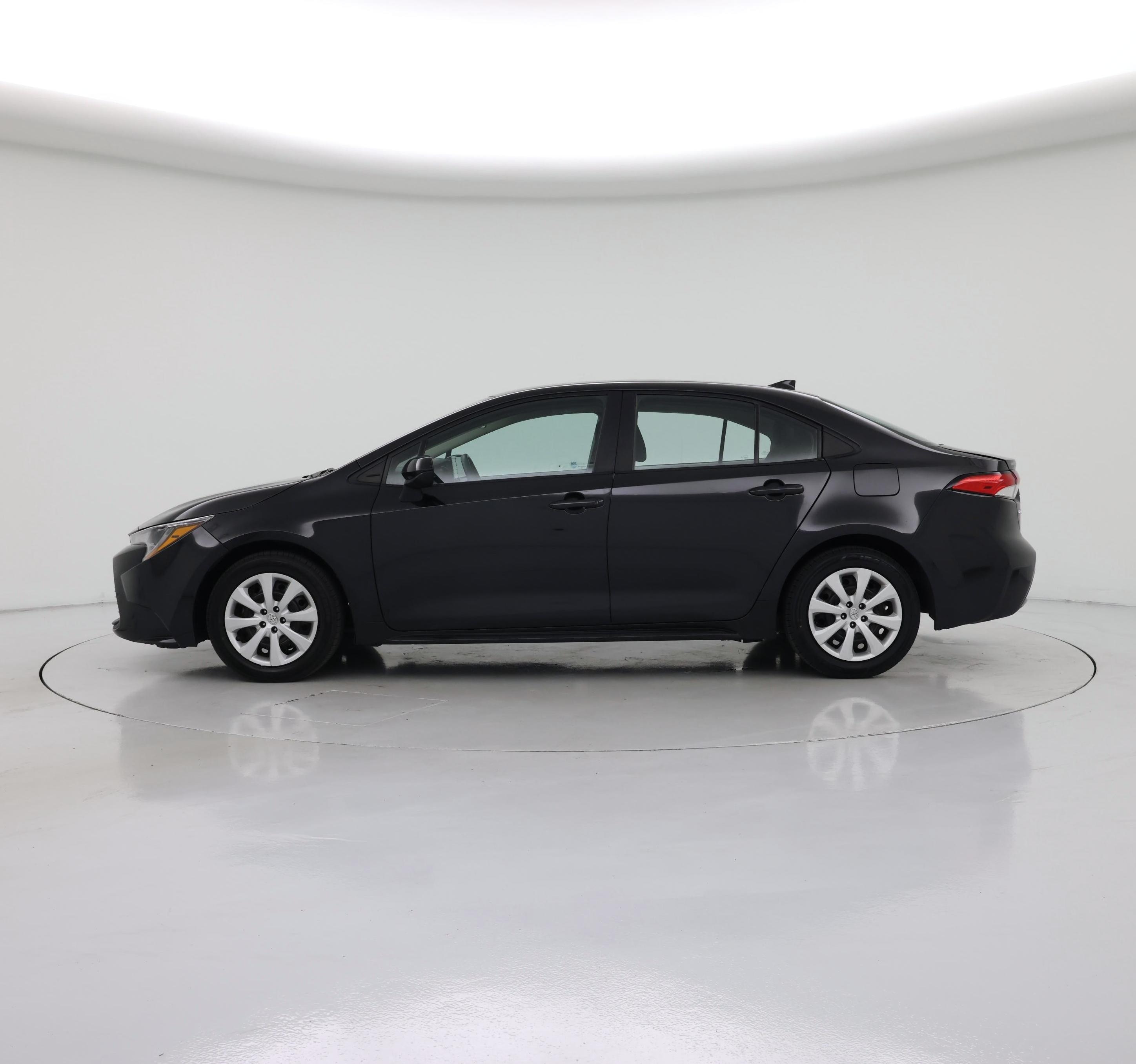 Thumbnail: 2022 Toyota Corolla - 3