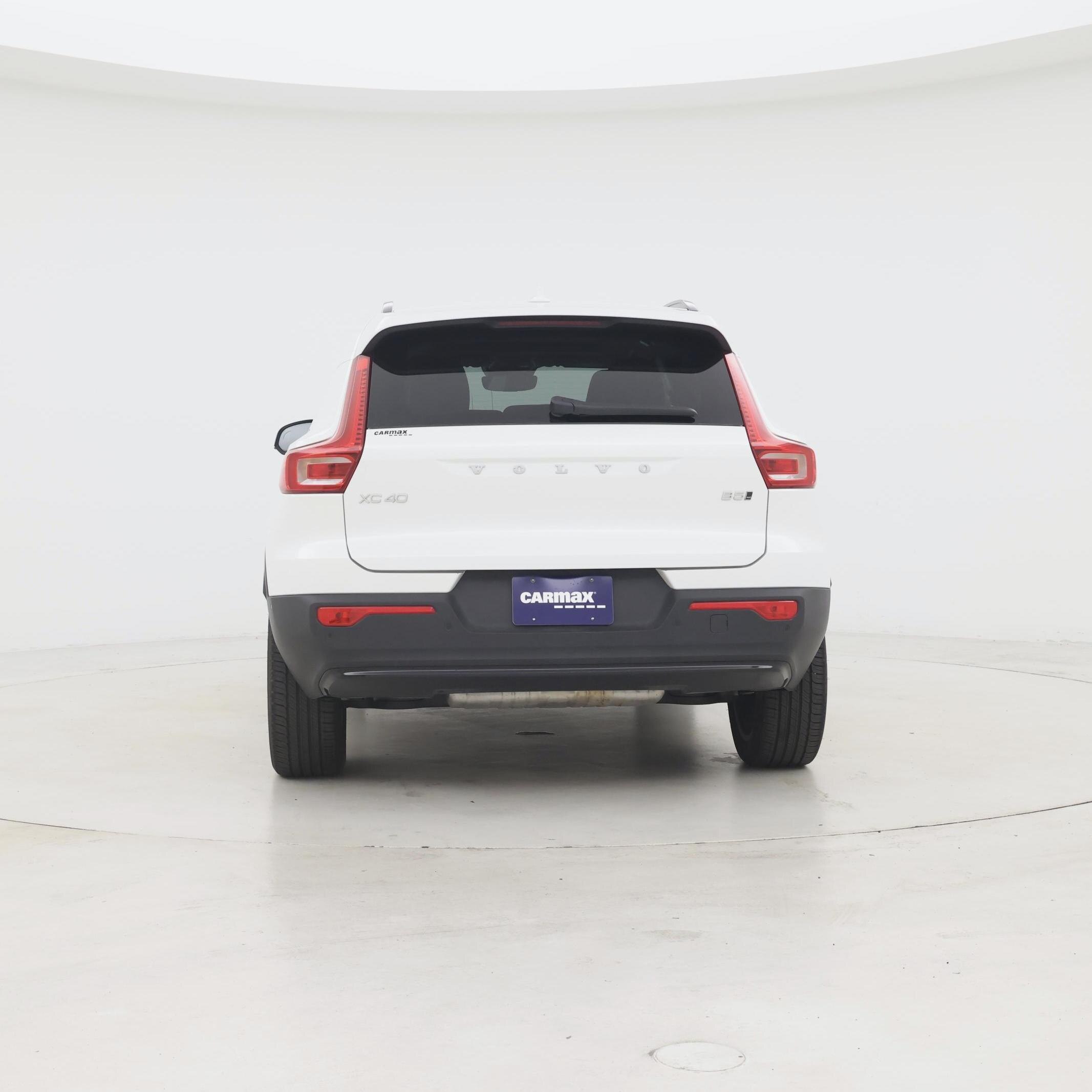 Thumbnail: 2026 Volvo XC40 - 6
