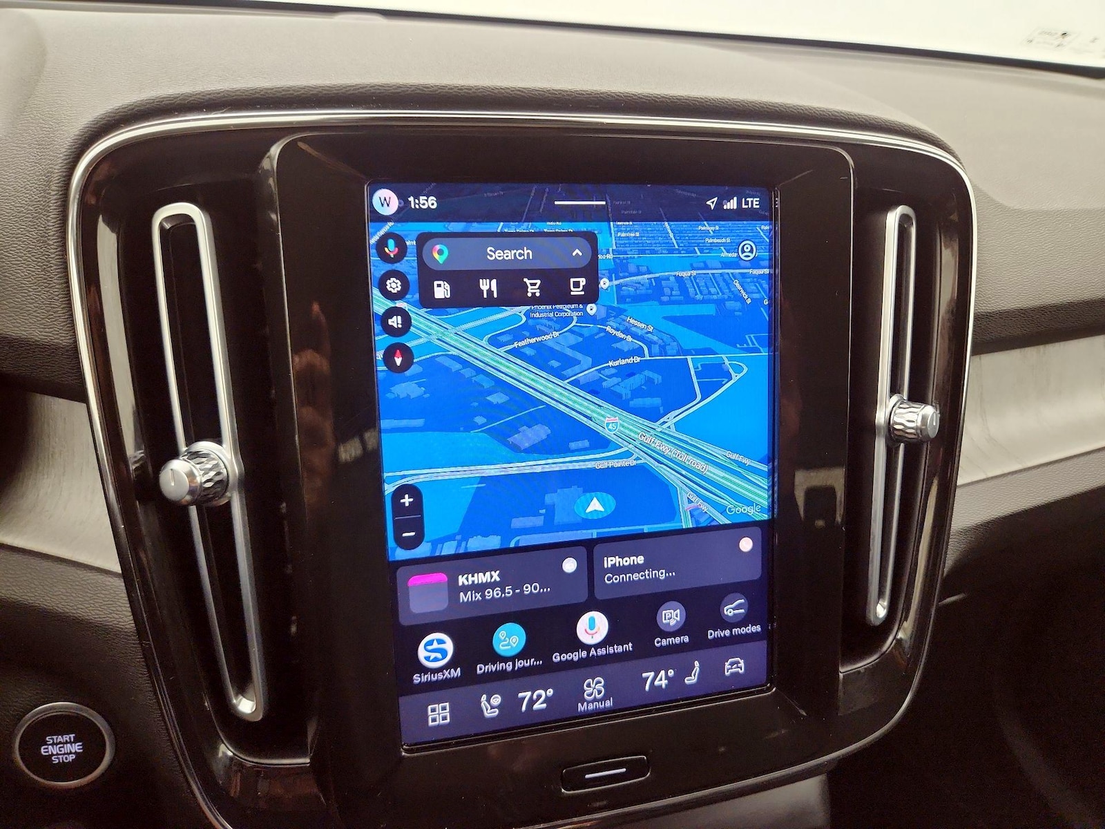 2026 Volvo XC40 Plus - Photo 15
